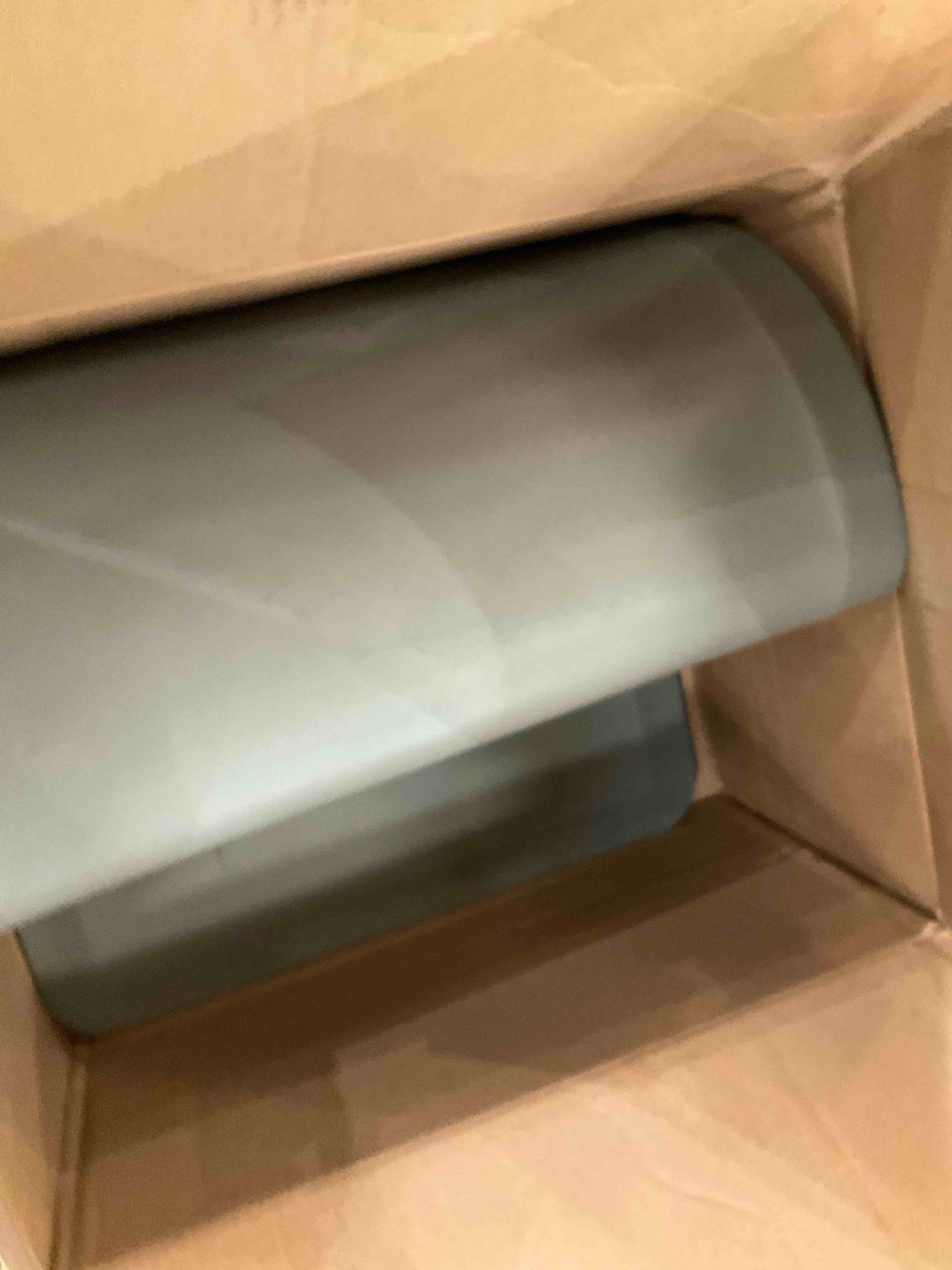 https://s3.amazonaws.com/lotting-images-prod/bidfta/PNK0283253_1738002369113.jpeg