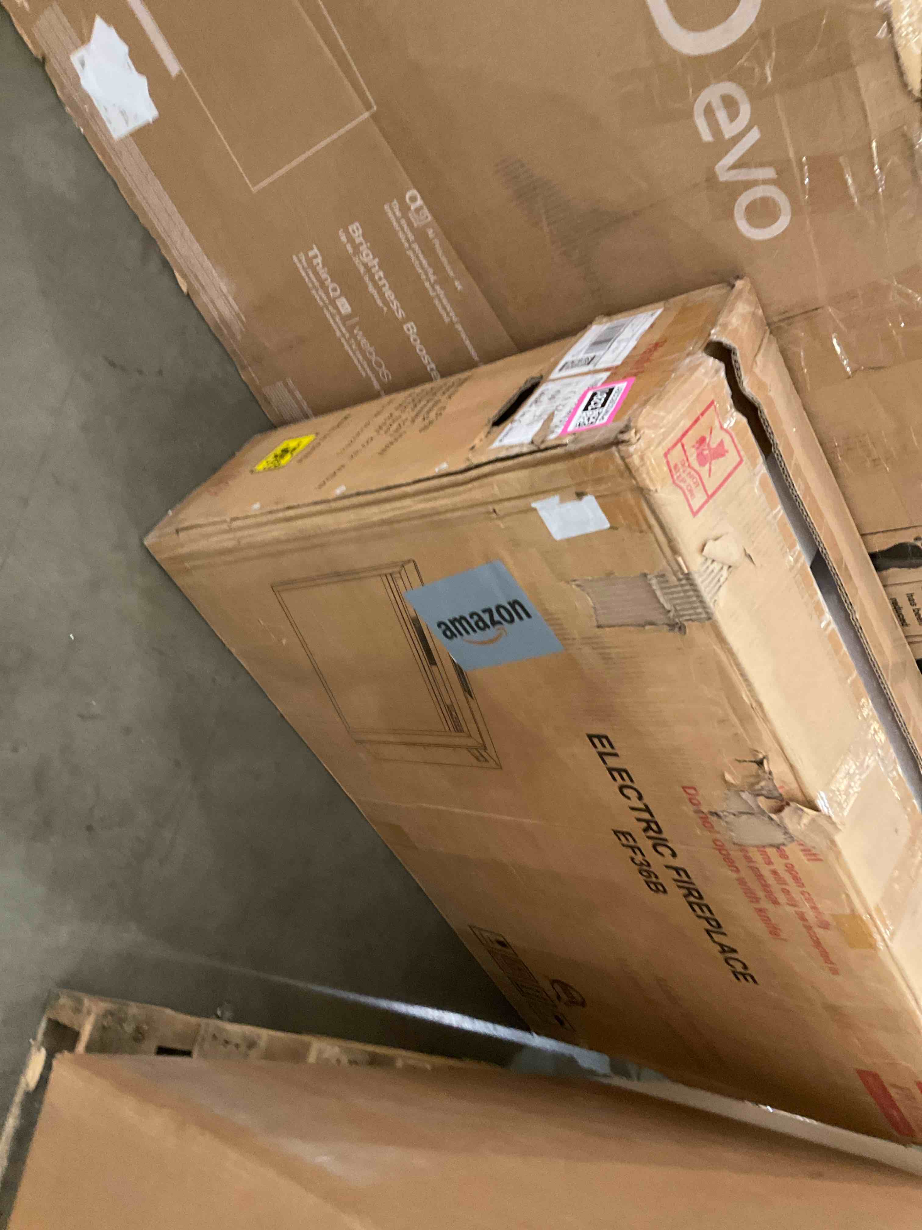 https://s3.amazonaws.com/lotting-images-prod/bidfta/PNK0283281_1737999694645.jpeg
