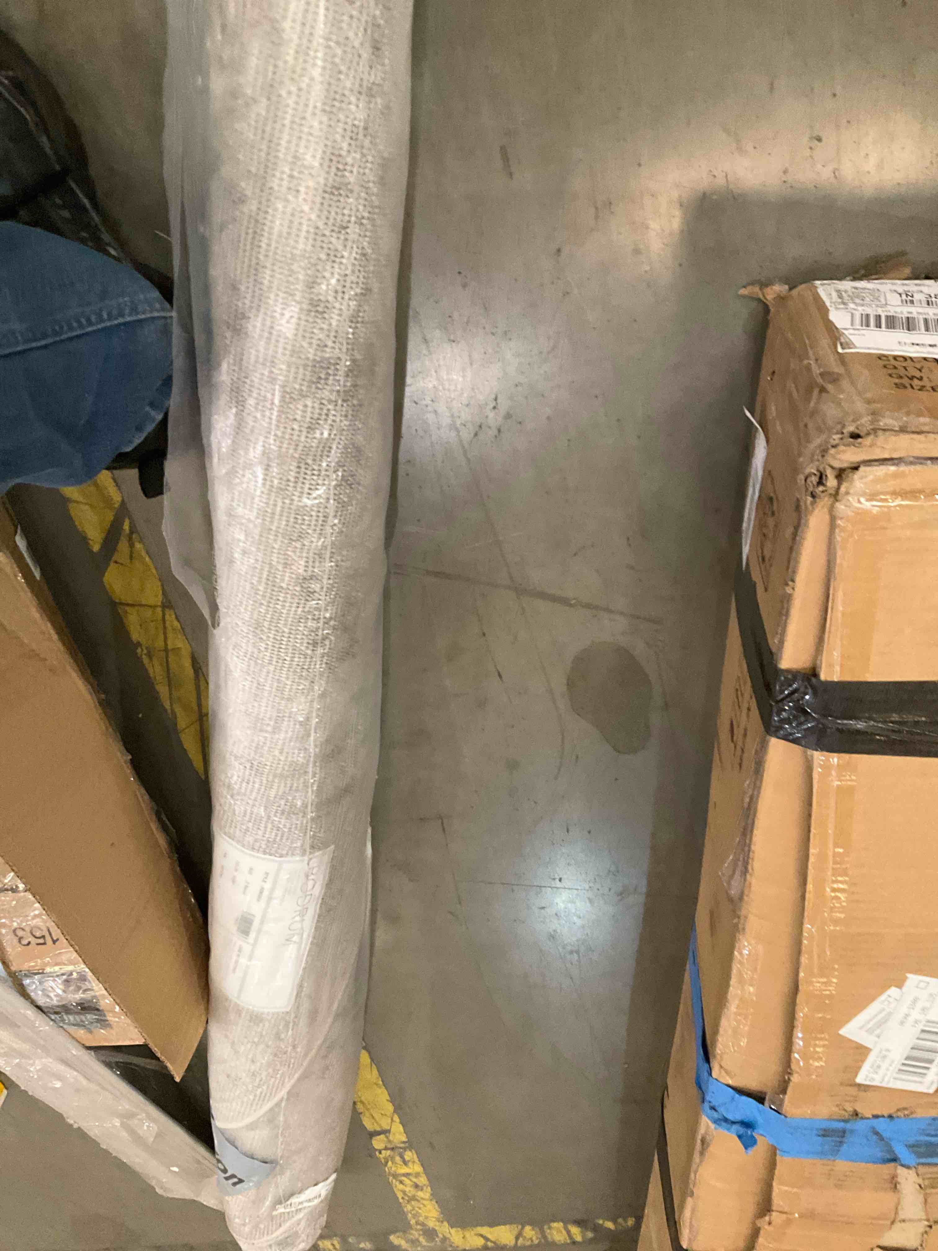 https://s3.amazonaws.com/lotting-images-prod/bidfta/PNK0283301_1737995492927.jpeg