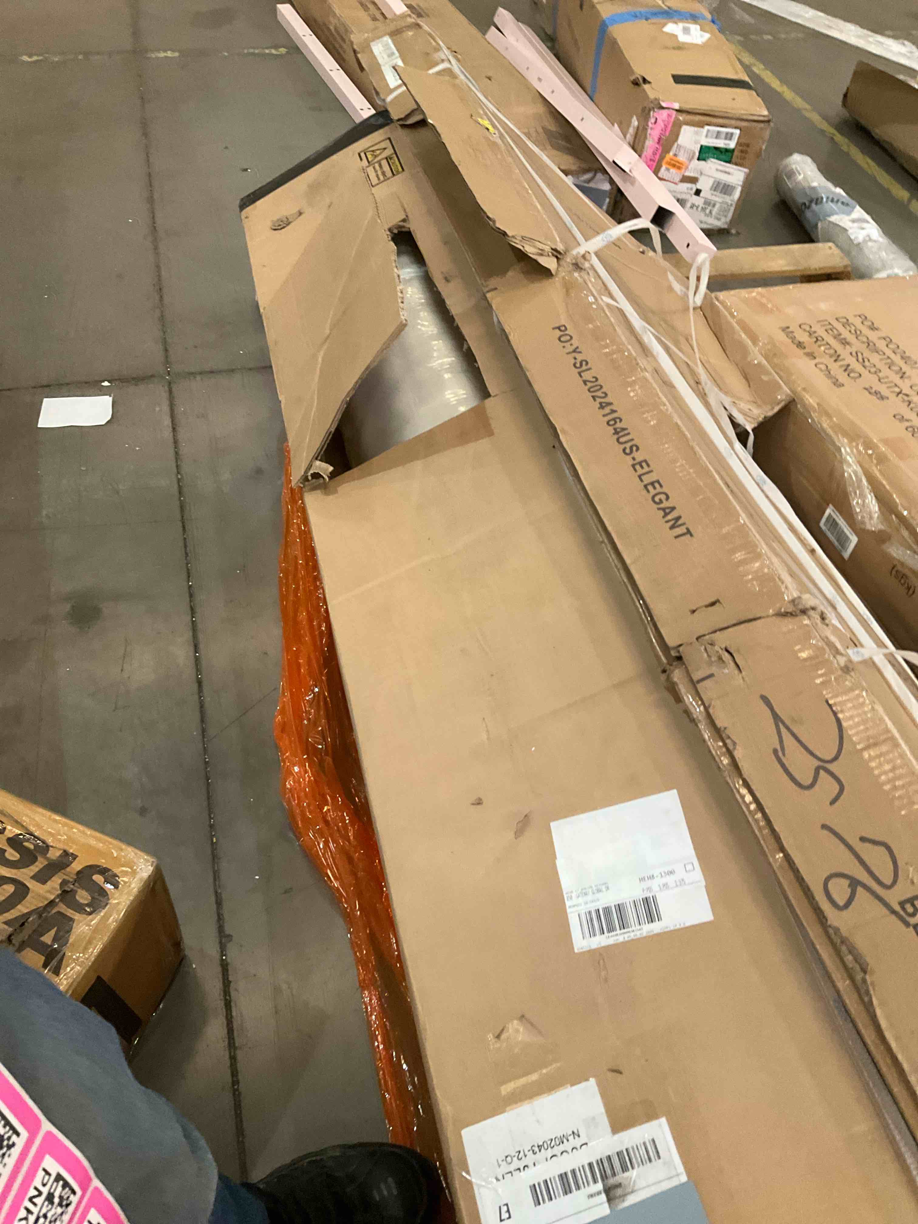 https://s3.amazonaws.com/lotting-images-prod/bidfta/PNK0283306_1737995190097.jpeg