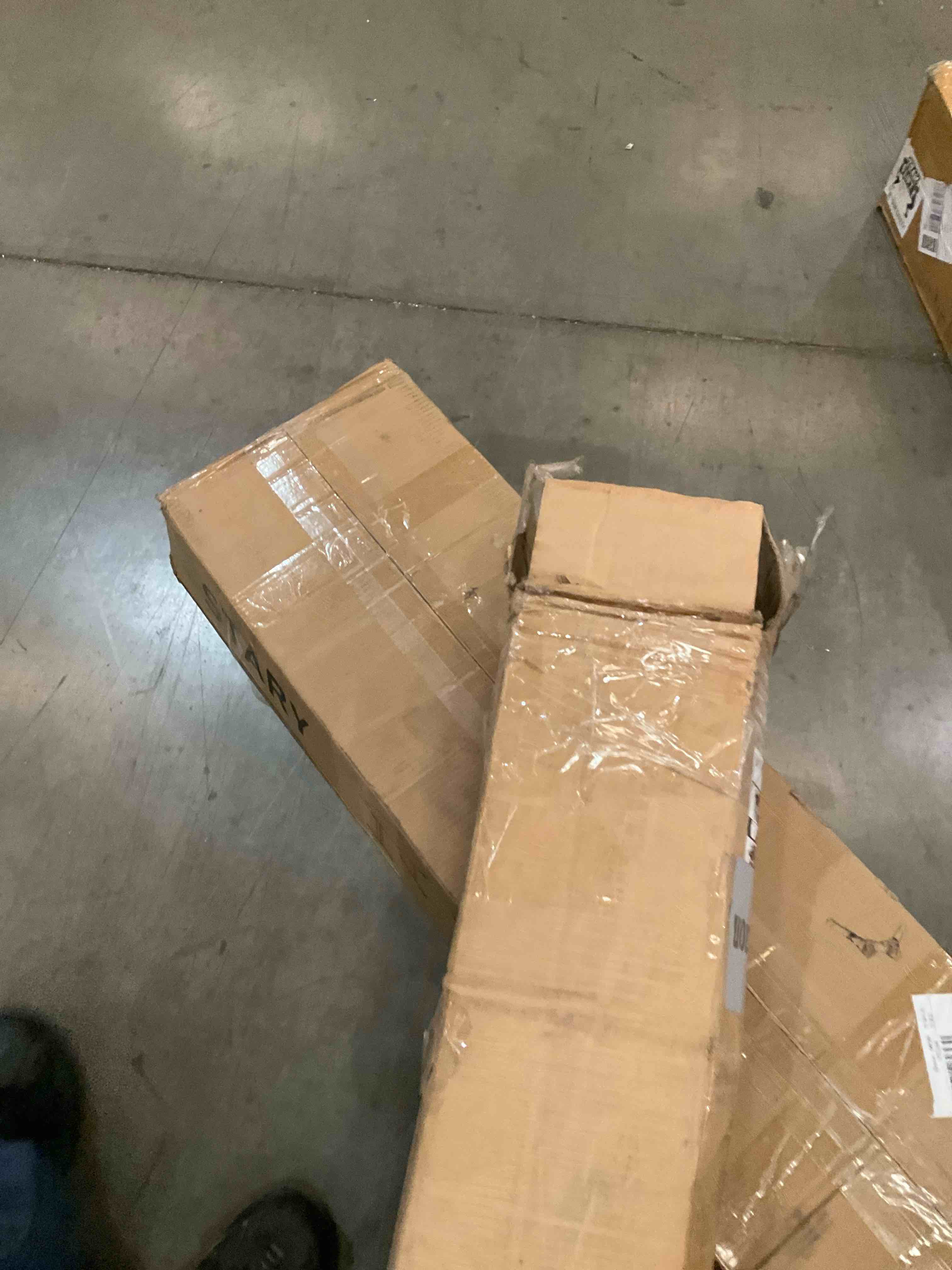 https://s3.amazonaws.com/lotting-images-prod/bidfta/PNK0283315_1737994511089.jpeg