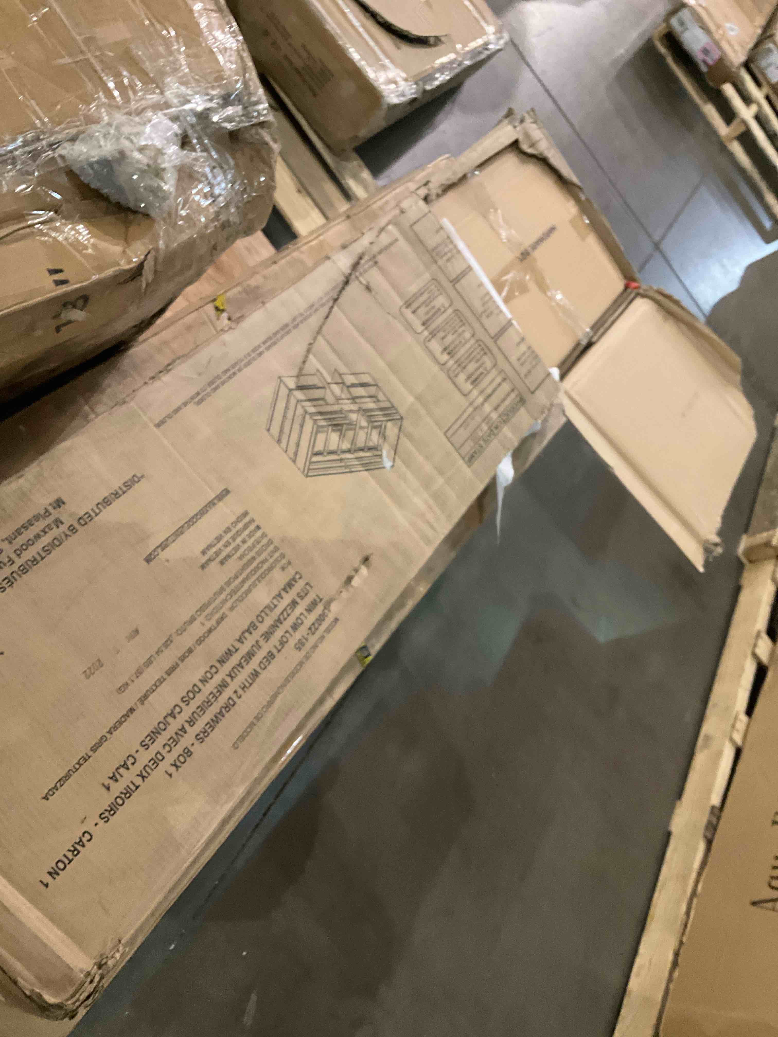 https://s3.amazonaws.com/lotting-images-prod/bidfta/PNK0283410_1737986172198.jpeg