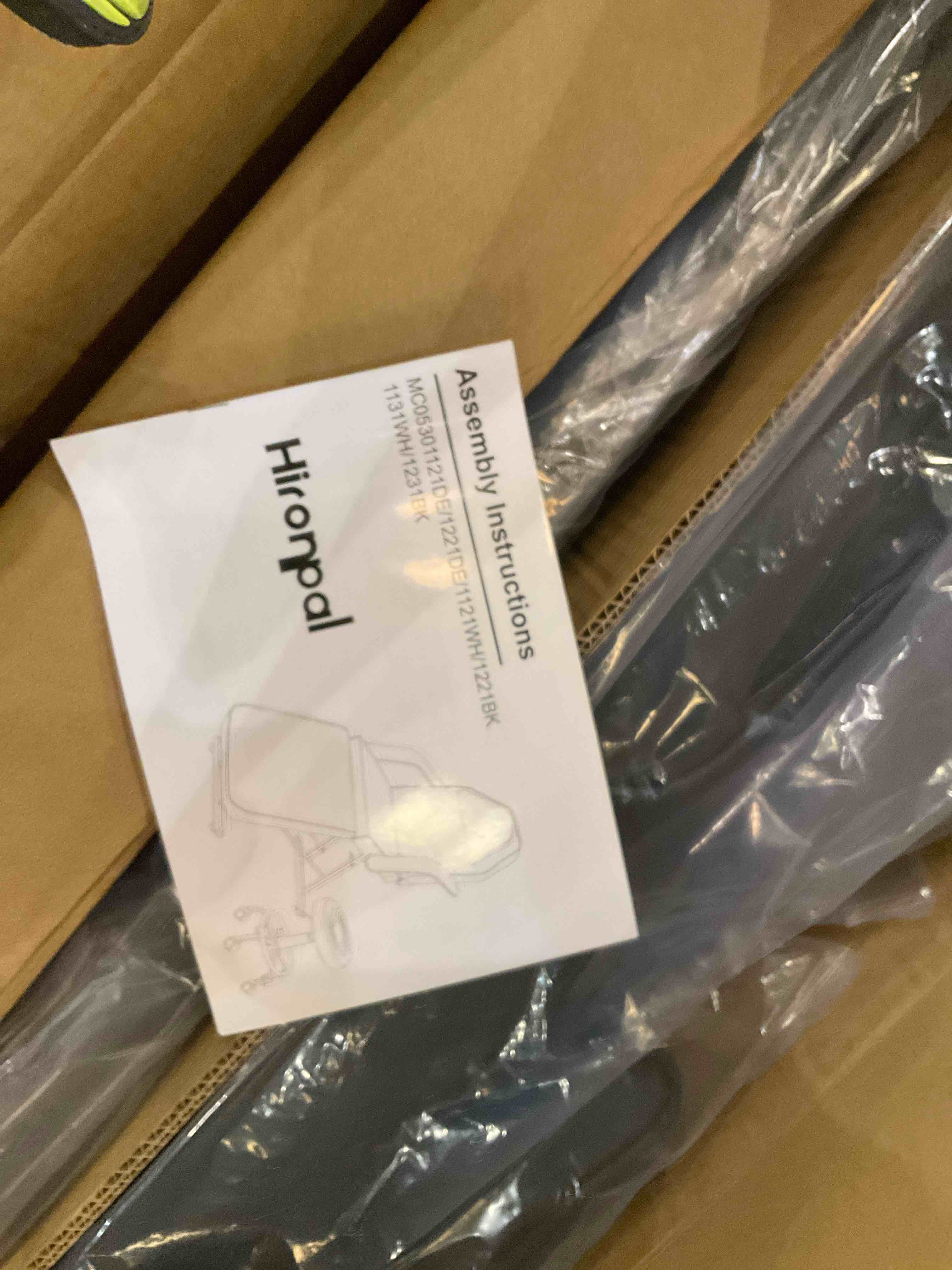 https://s3.amazonaws.com/lotting-images-prod/bidfta/PNK0283578_1737737837293.jpeg
