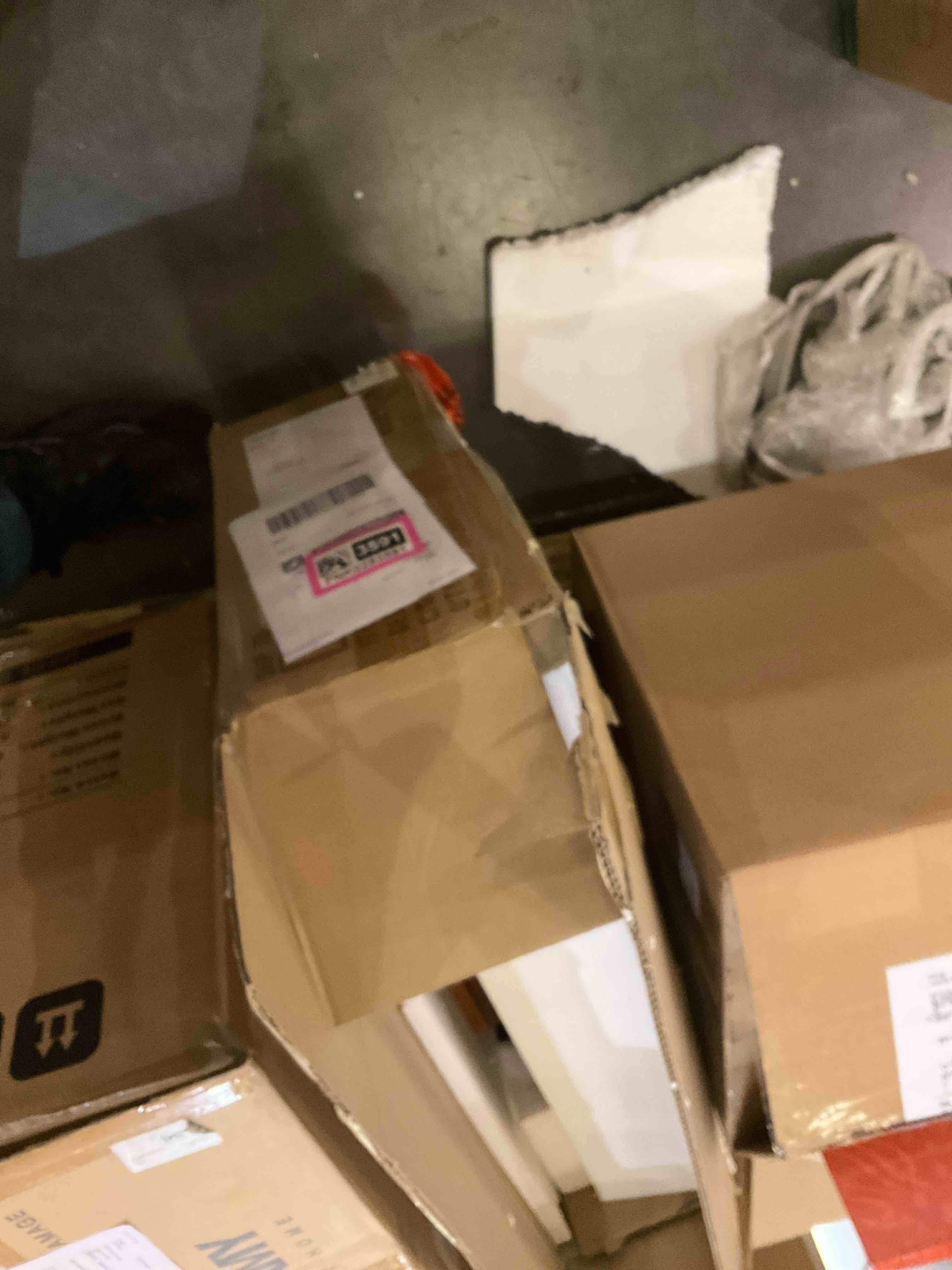 Dalzell 17.5" Console Table