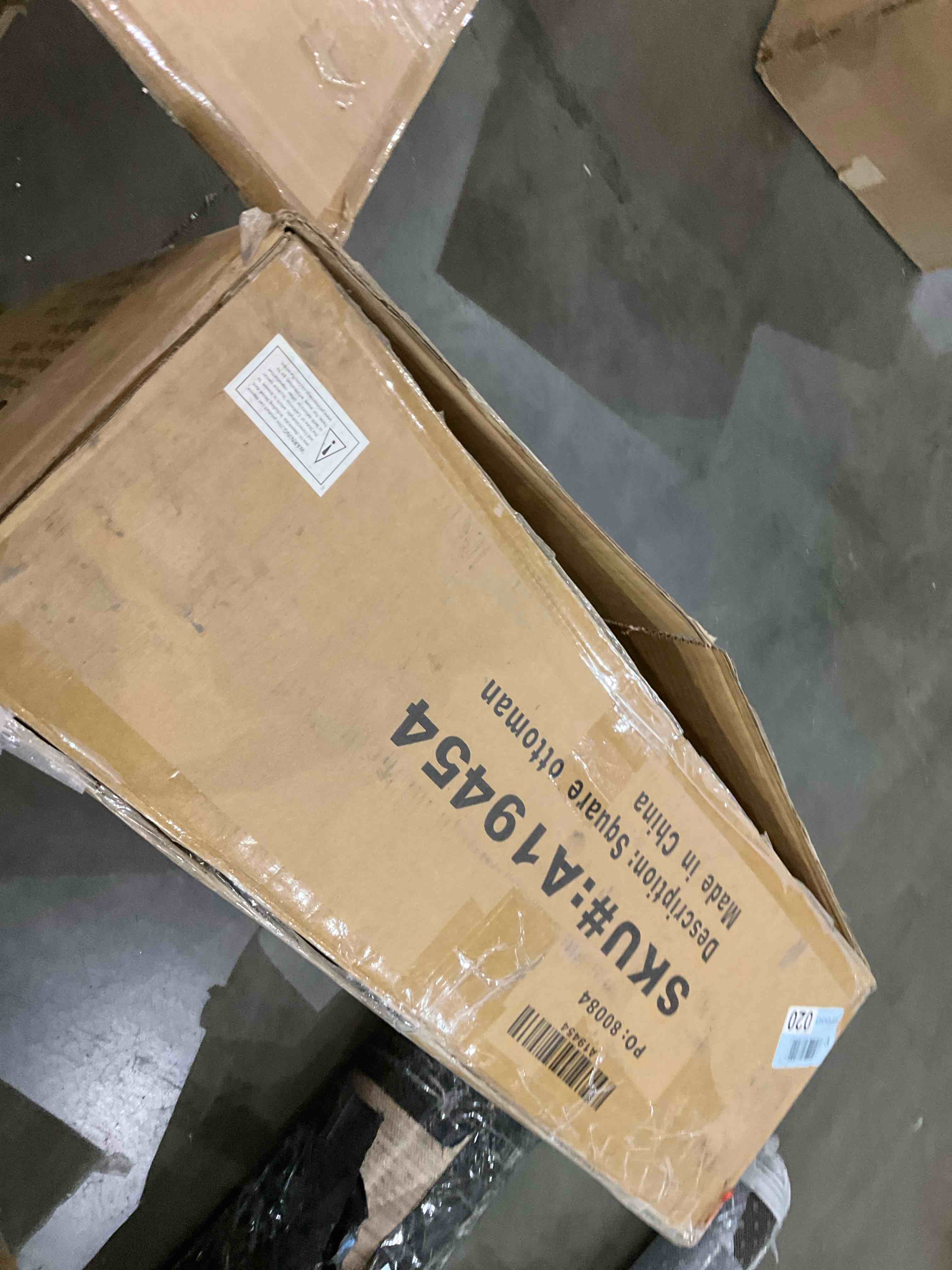 https://s3.amazonaws.com/lotting-images-prod/bidfta/PNK0283914_1737642727238.jpeg