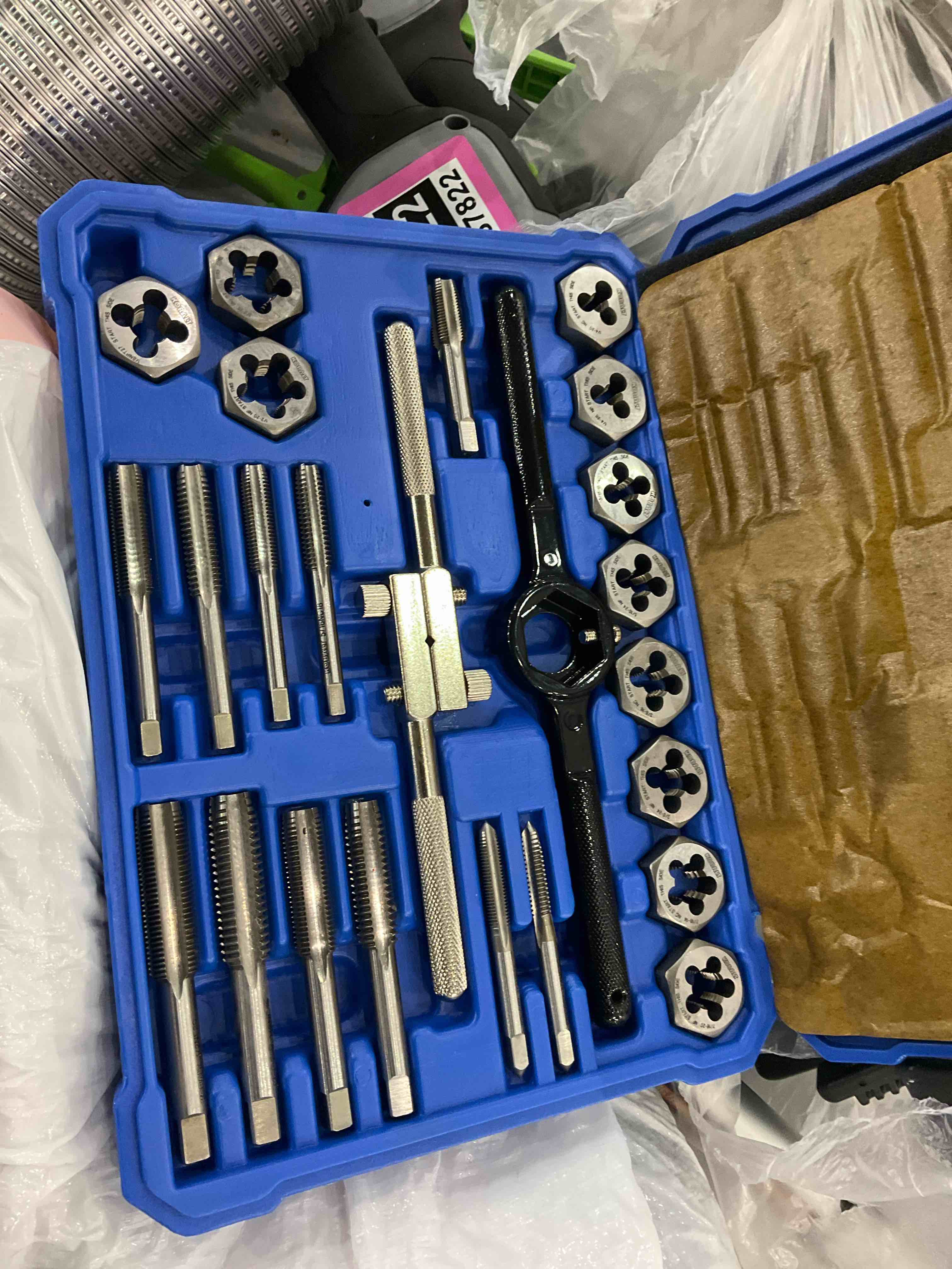 24 tap and die set