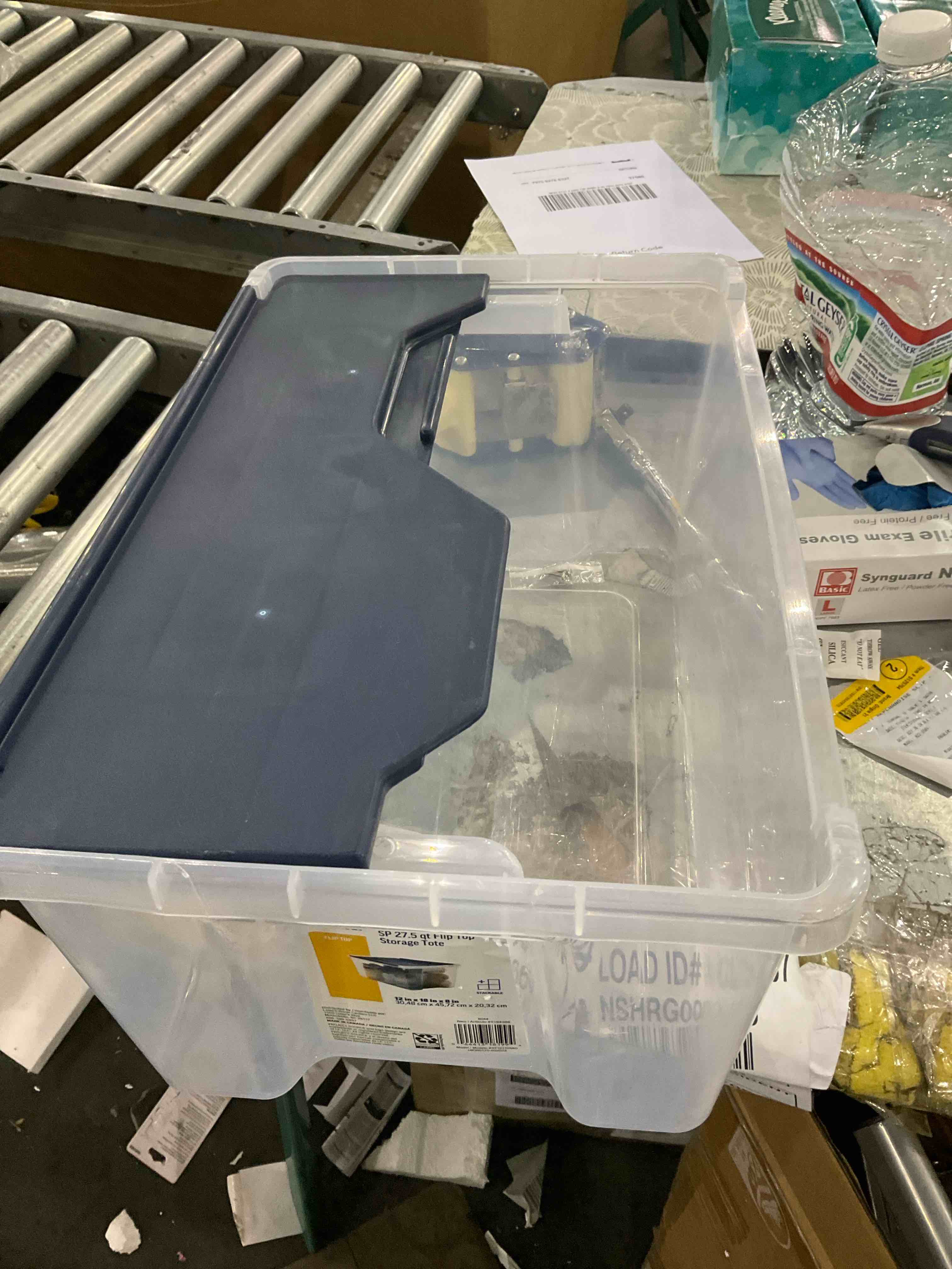 27,5 qt flip storage tote