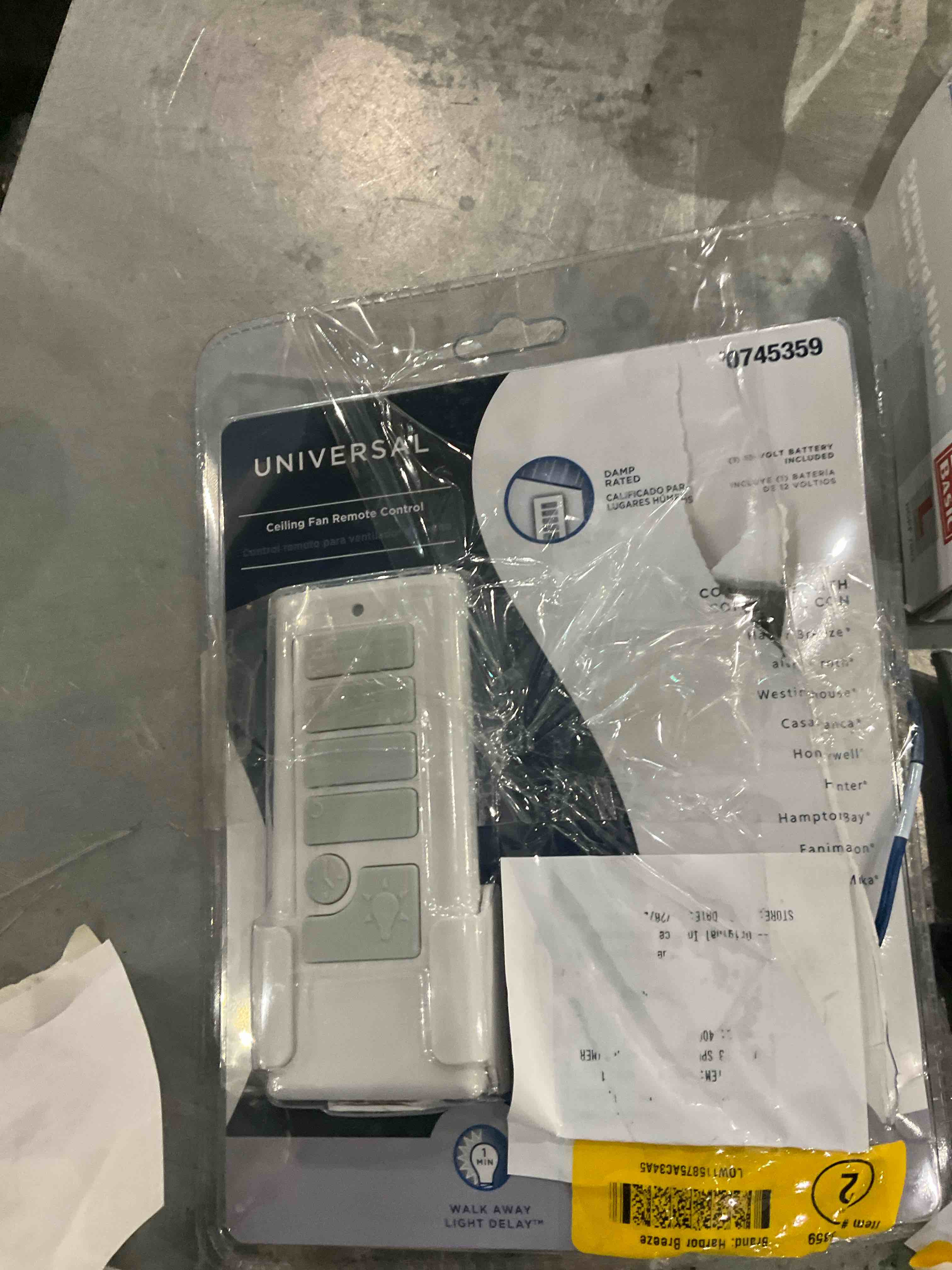 Harbor Breeze 40837 Off-White Handheld Universal Ceiling Fan Remote Control