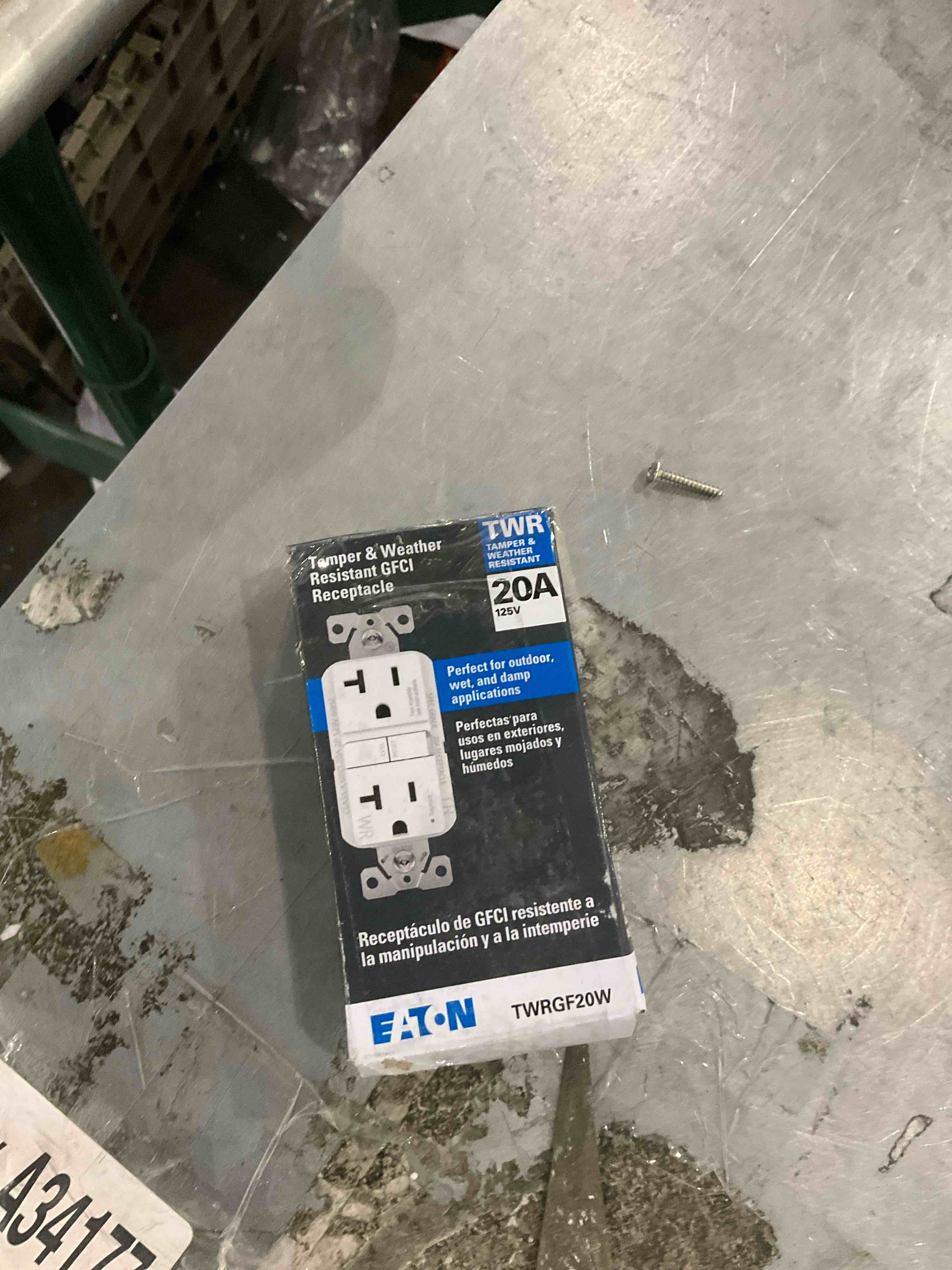  20 Amp 125-volt Tamper Resistant GFCI Outlet