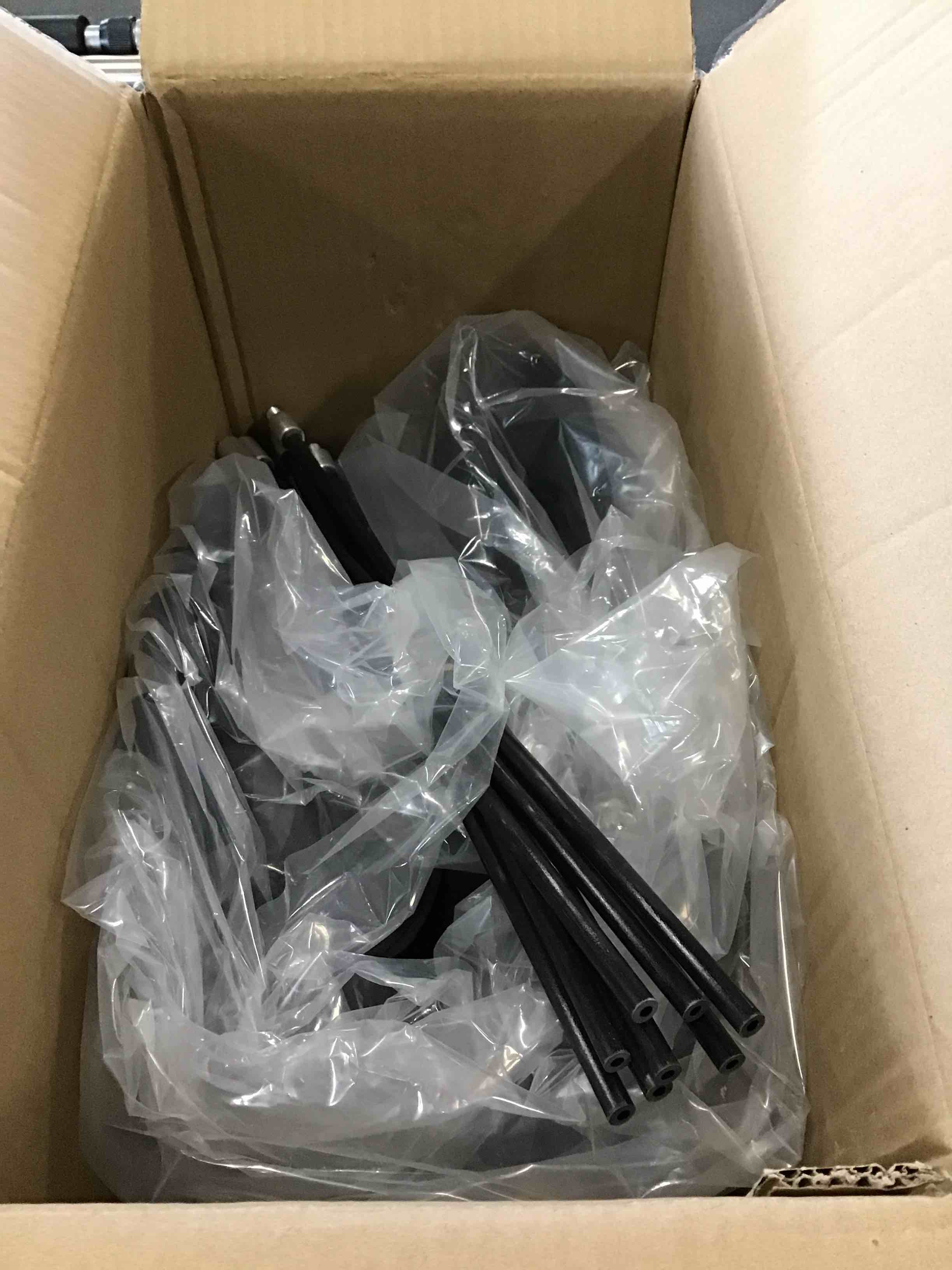 https://s3.amazonaws.com/lotting-images-prod/bidfta/PNK0288366_1727285712670.jpeg