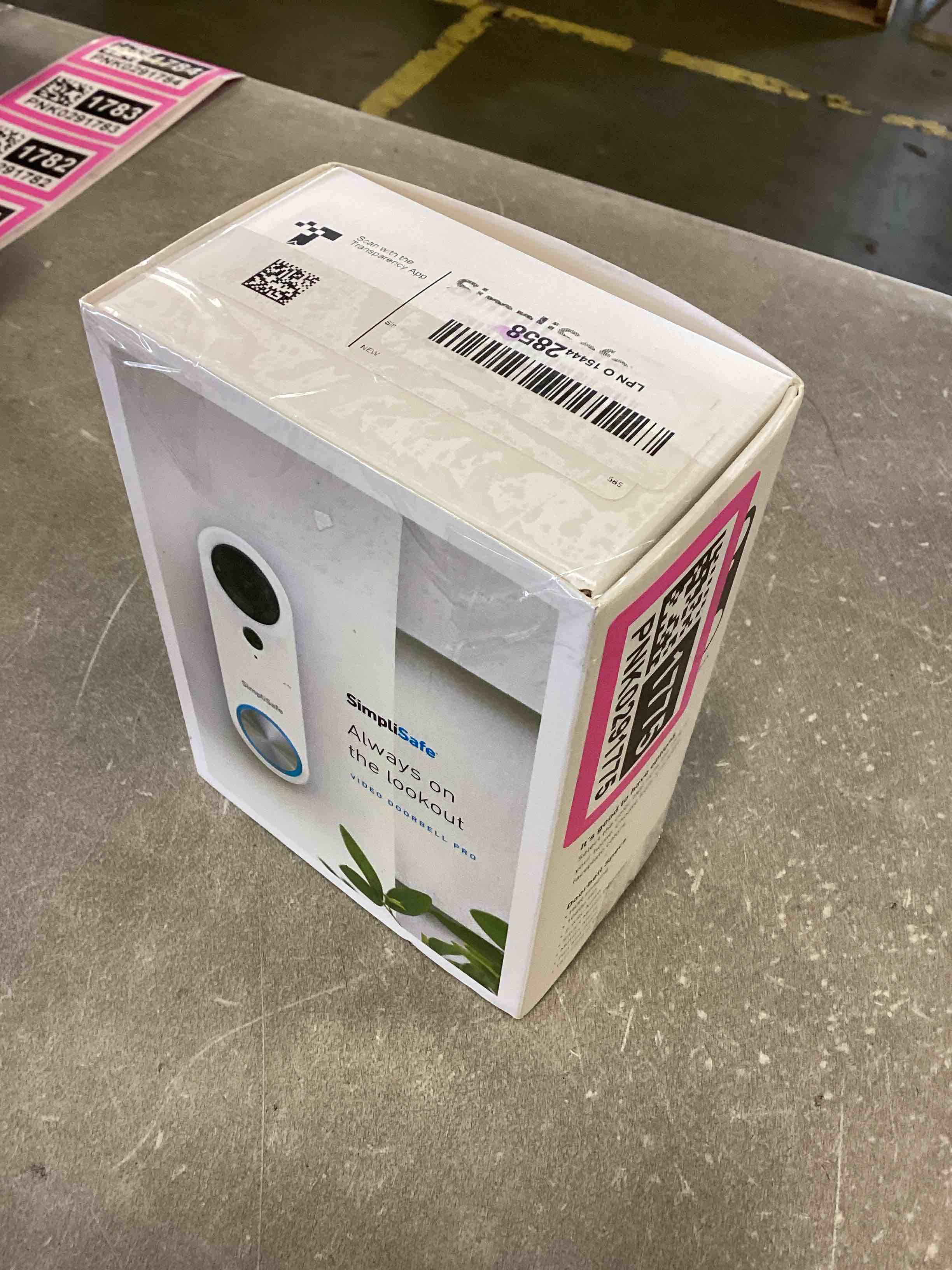https://s3.amazonaws.com/lotting-images-prod/bidfta/PNK0291775_1726845587000.jpeg