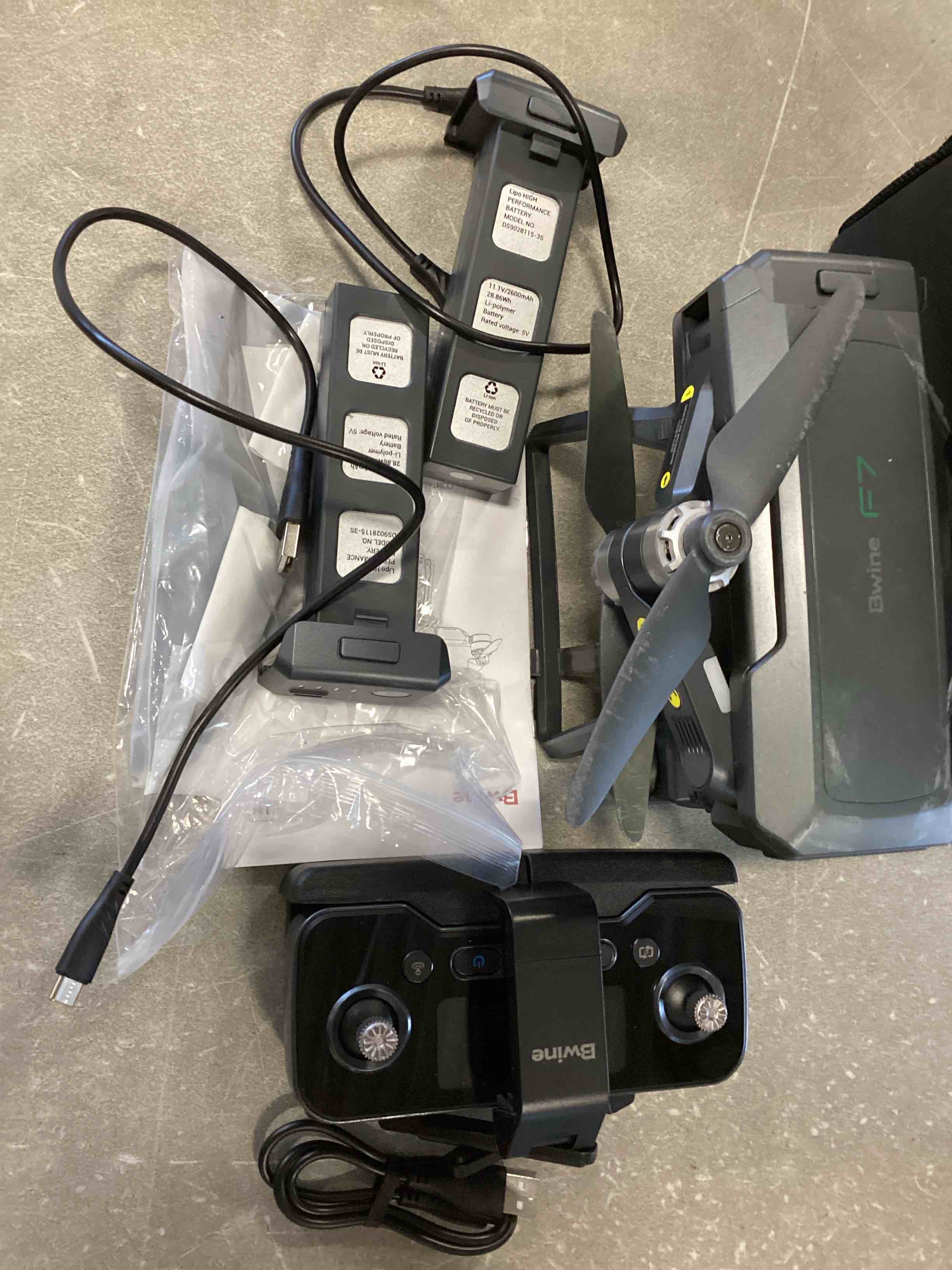 https://s3.amazonaws.com/lotting-images-prod/bidfta/PNK0291953_1726755909705.jpeg