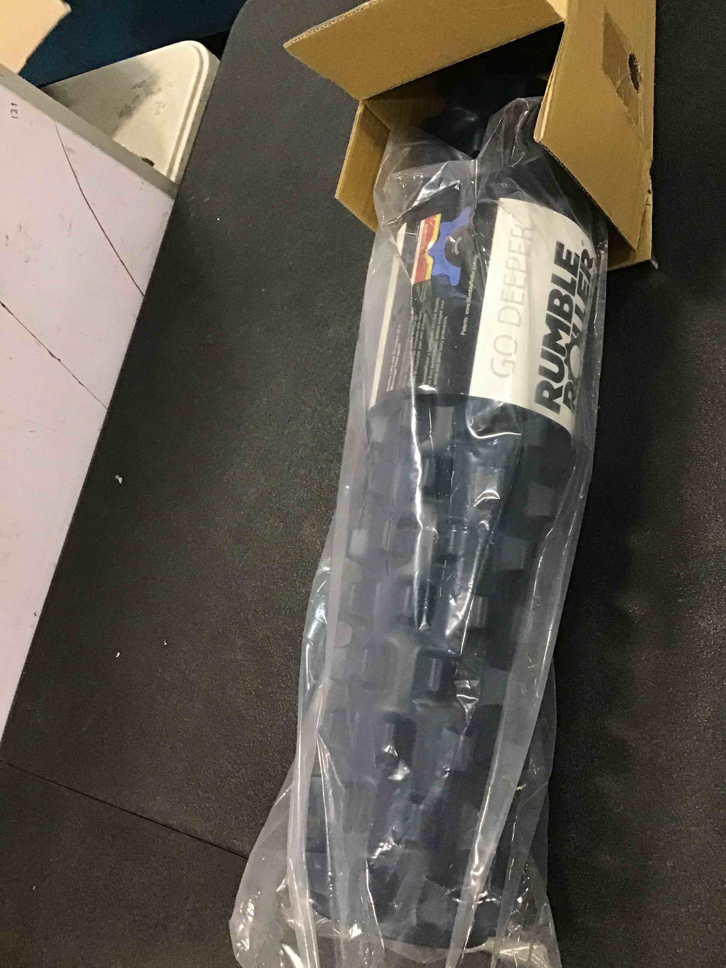 https://s3.amazonaws.com/lotting-images-prod/bidfta/PNK0292362_1727783639532.jpeg