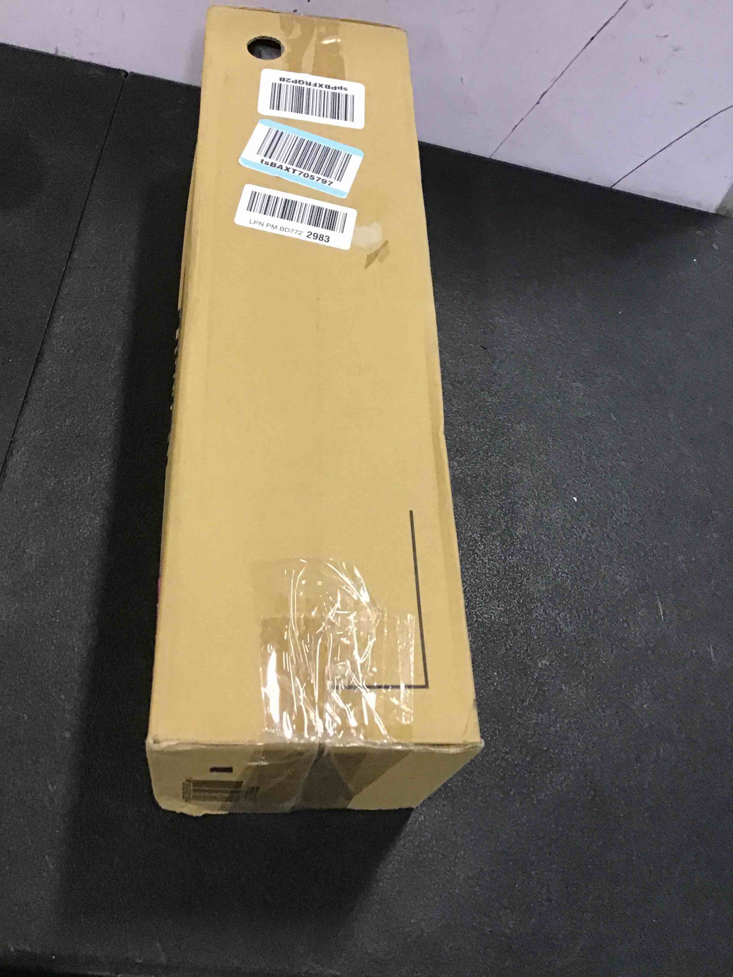 https://s3.amazonaws.com/lotting-images-prod/bidfta/PNK0292362_1727783666719.jpeg