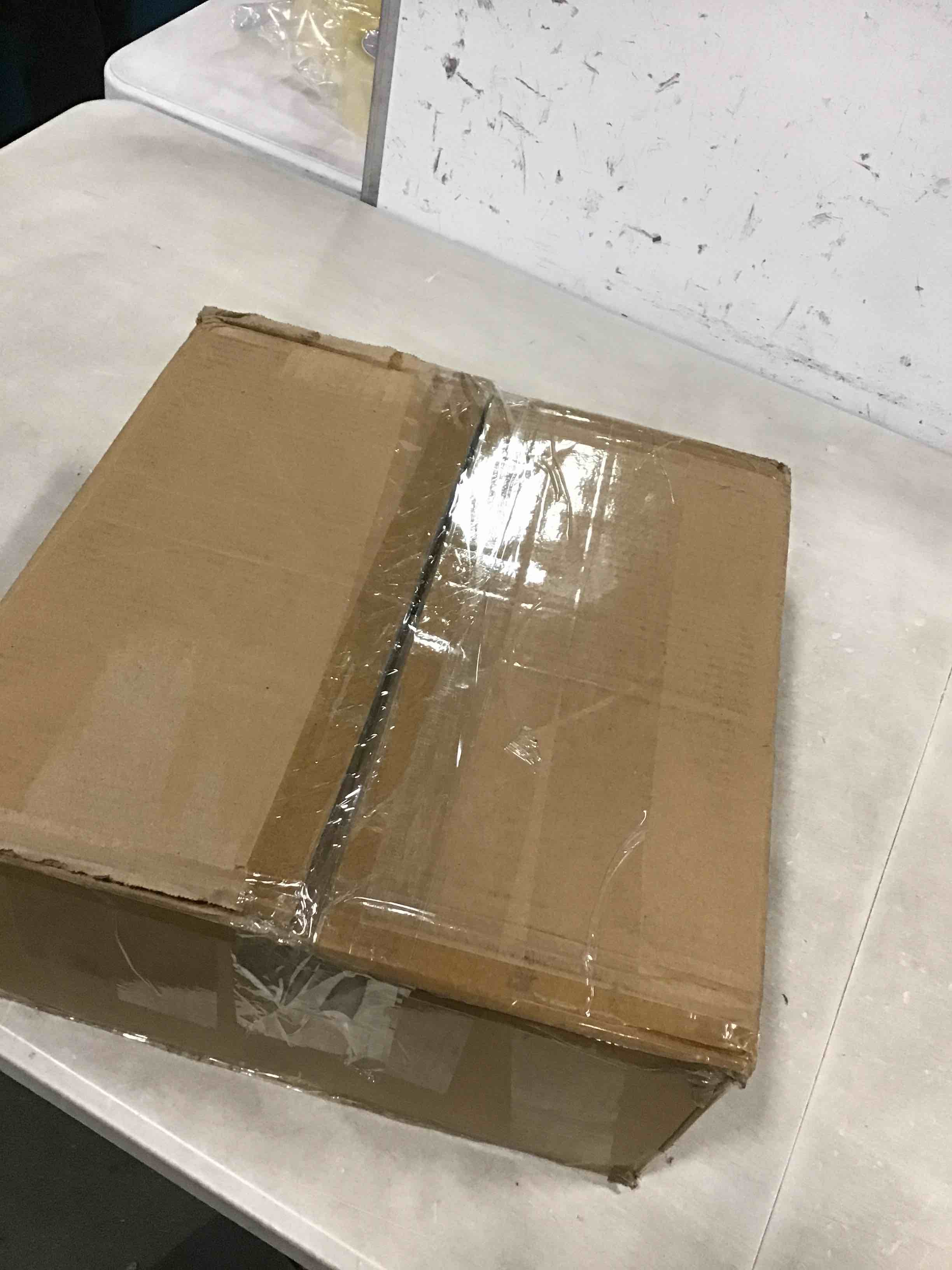 https://s3.amazonaws.com/lotting-images-prod/bidfta/PNK0293306_1727269852687.jpeg