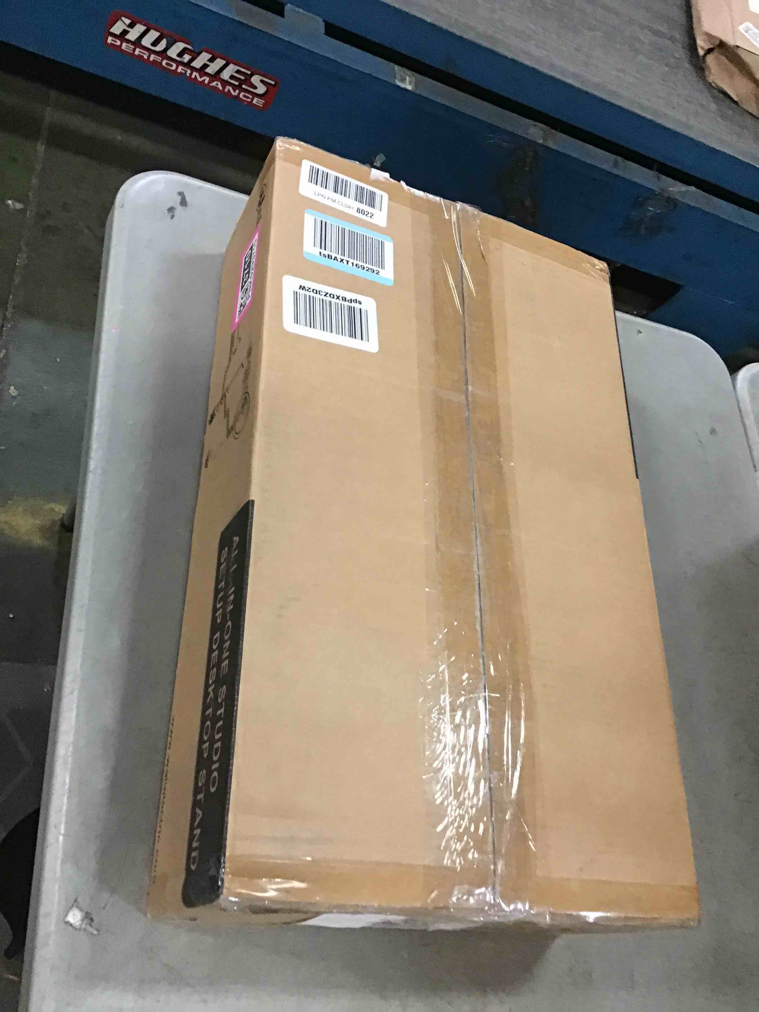 https://s3.amazonaws.com/lotting-images-prod/bidfta/PNK0293710_1727105444672.jpeg