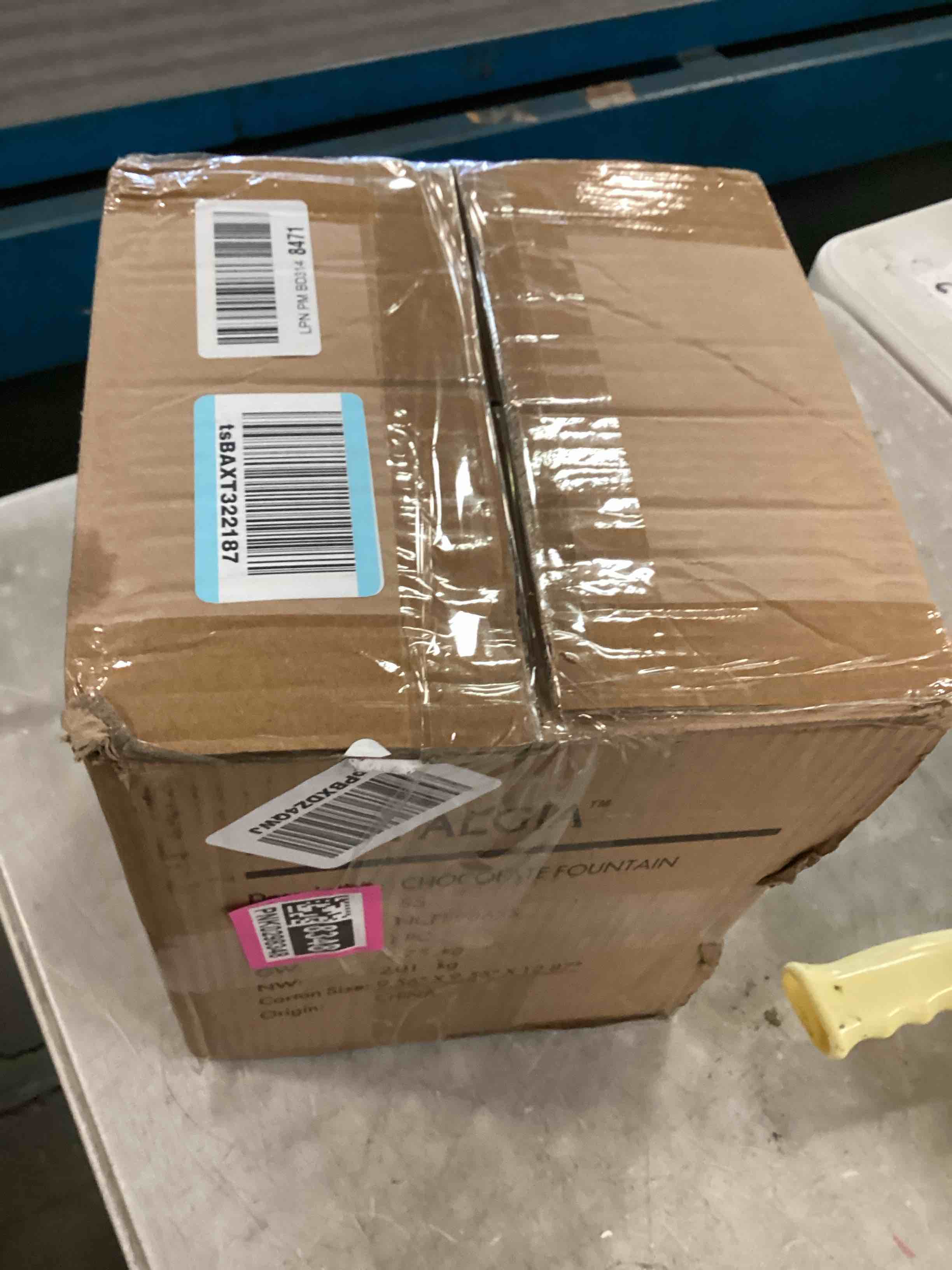 https://s3.amazonaws.com/lotting-images-prod/bidfta/PNK0298348_1727963174898.jpeg