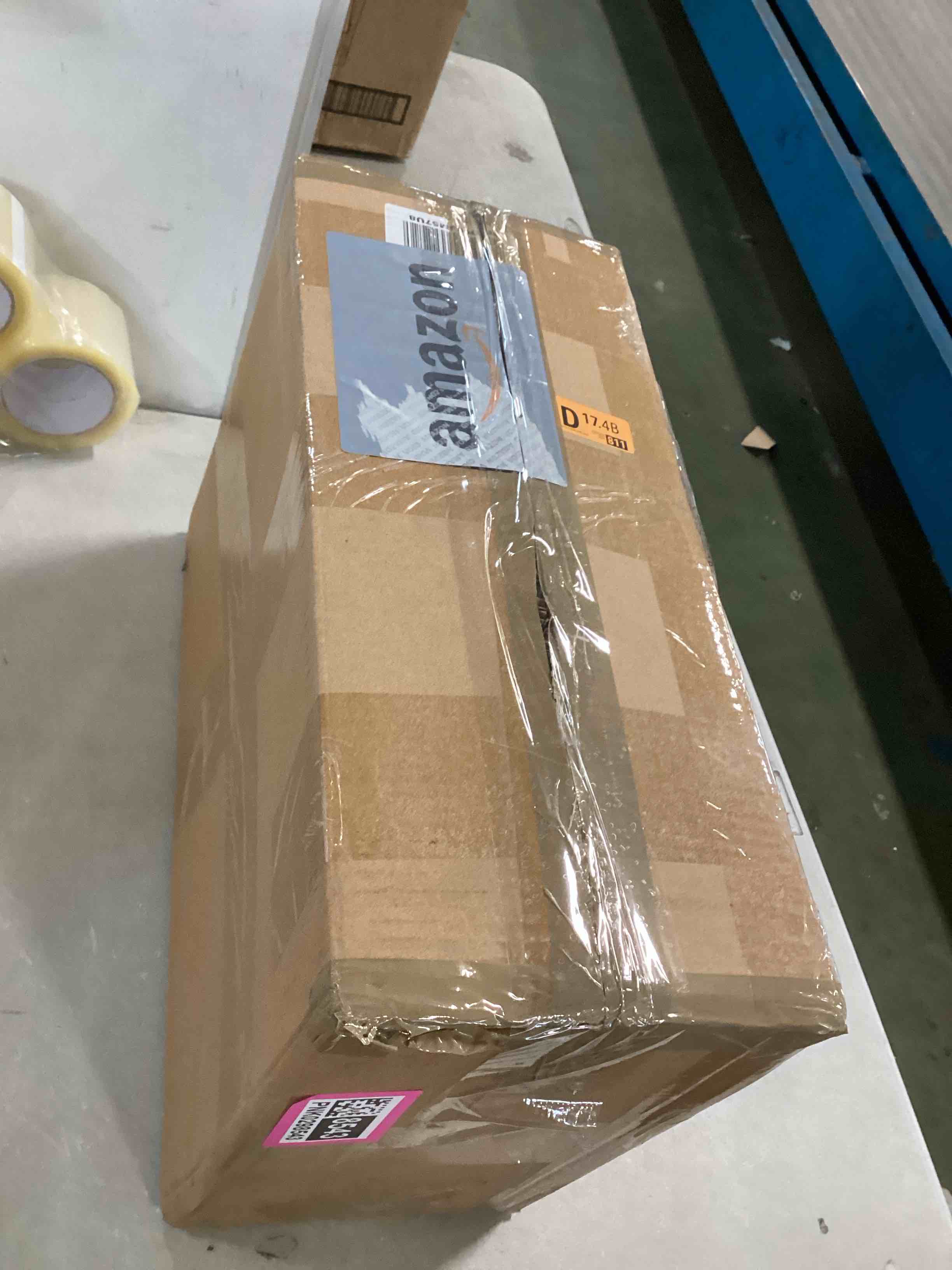 https://s3.amazonaws.com/lotting-images-prod/bidfta/PNK0298543_1727885441108.jpeg