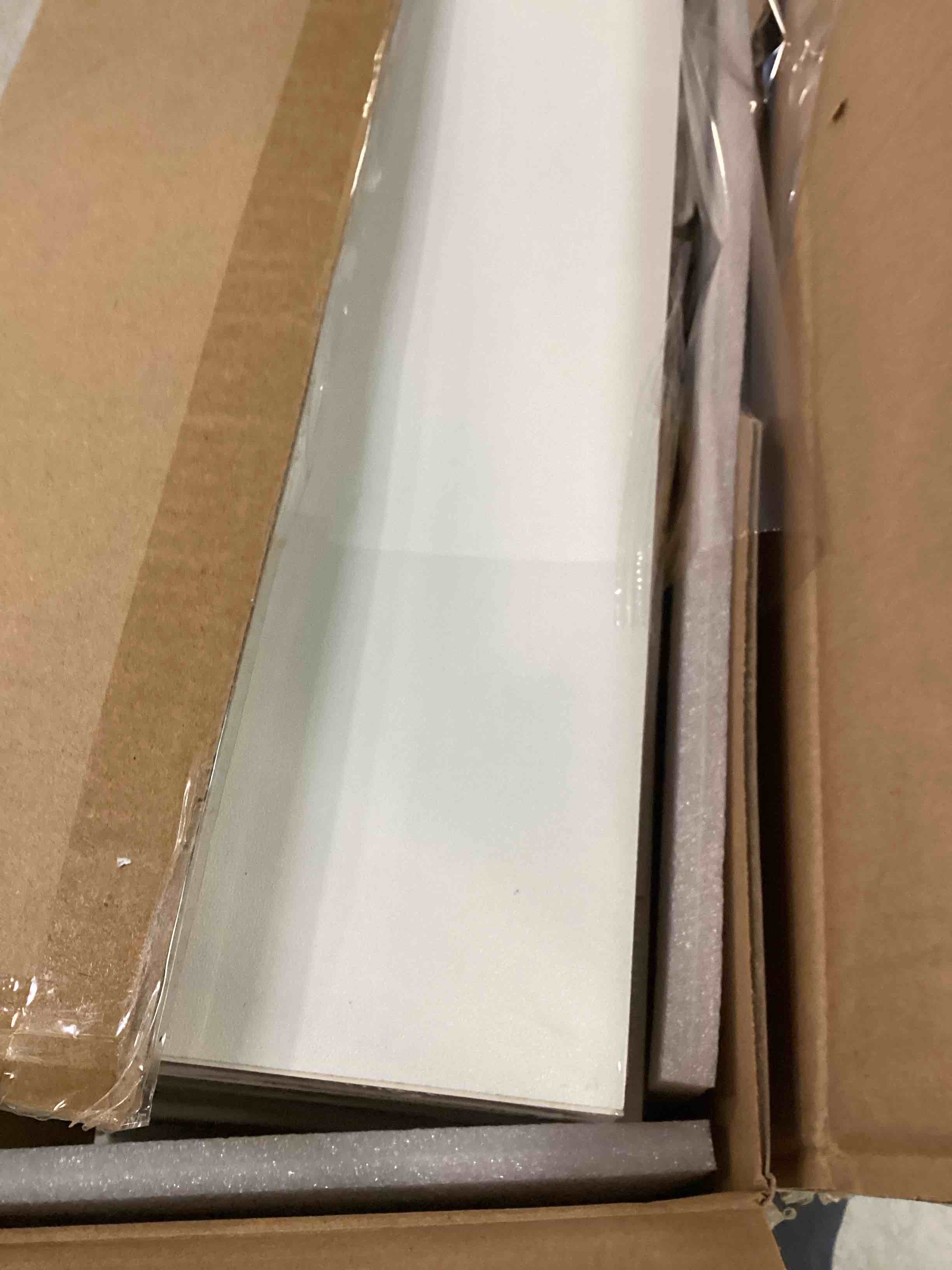 https://s3.amazonaws.com/lotting-images-prod/bidfta/PNK0300179_1727959516408.jpeg