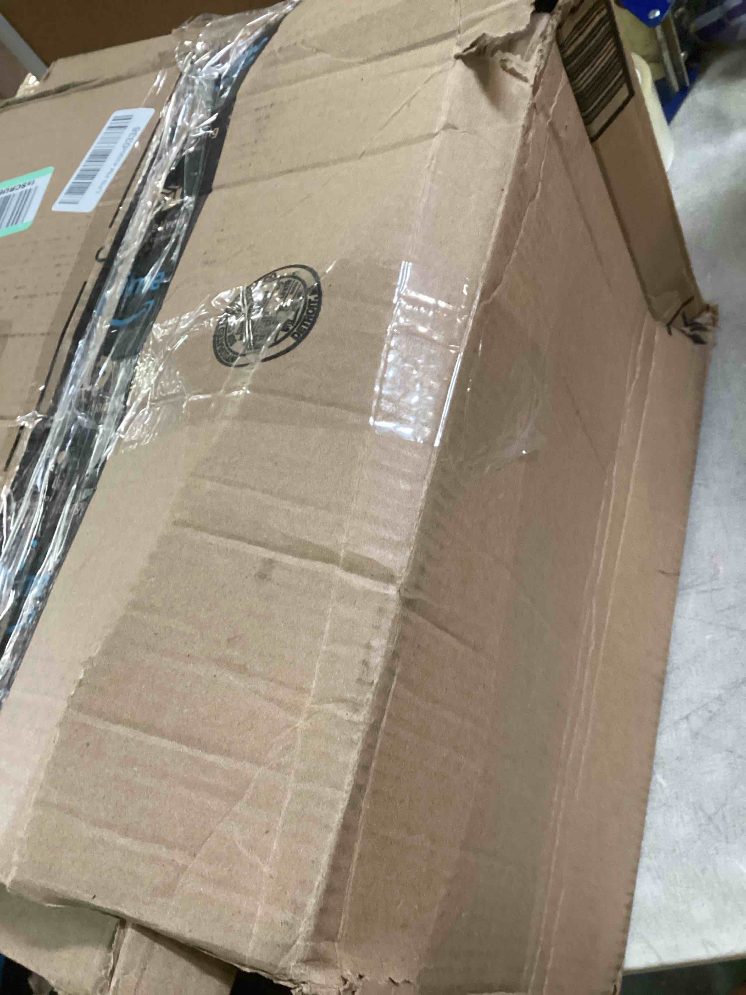 https://s3.amazonaws.com/lotting-images-prod/bidfta/PNK0300328_1727886465457.jpeg
