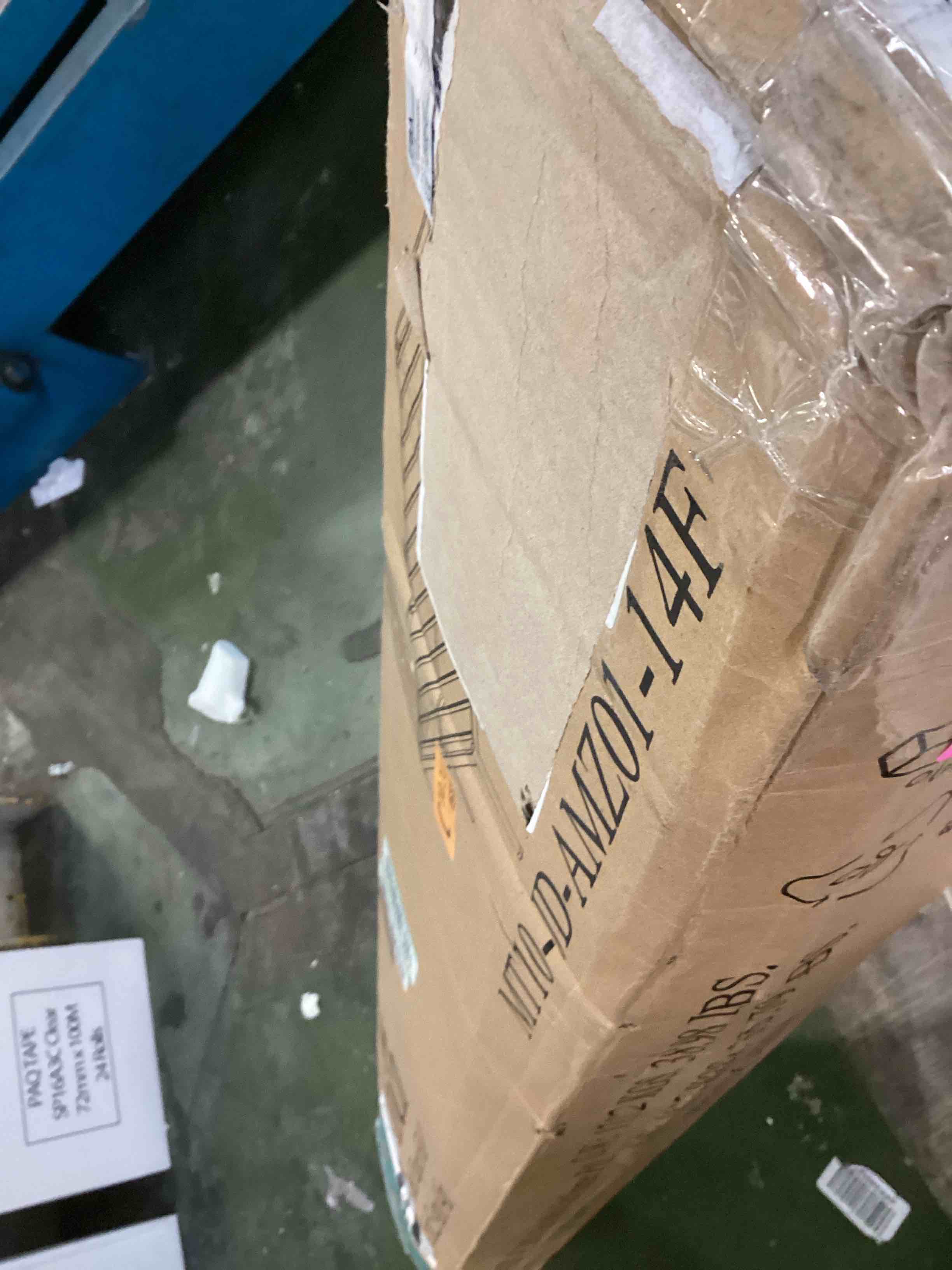 https://s3.amazonaws.com/lotting-images-prod/bidfta/PNK0300816_1727717489905.jpeg