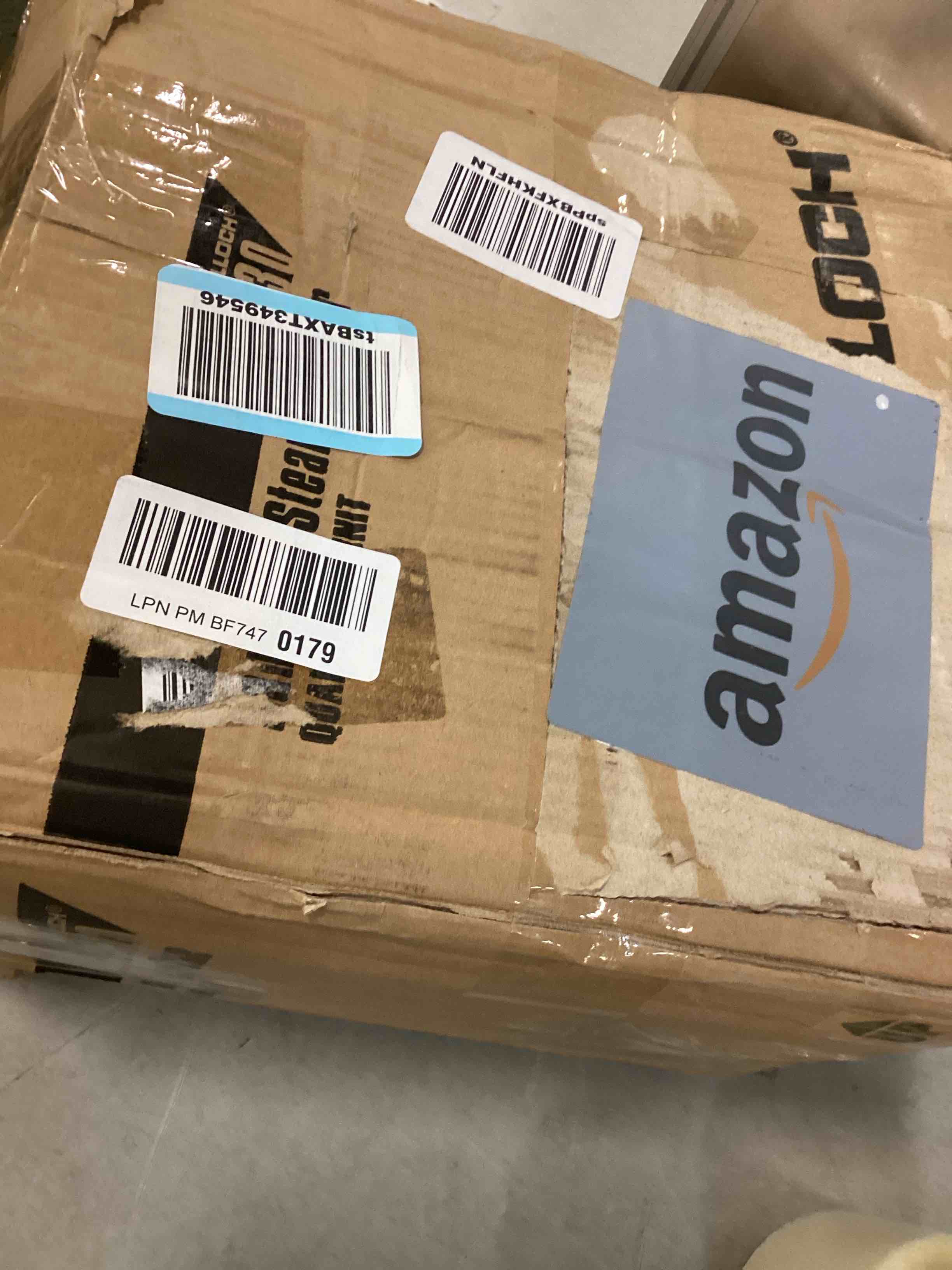 https://s3.amazonaws.com/lotting-images-prod/bidfta/PNK0301260_1727435561547.jpeg