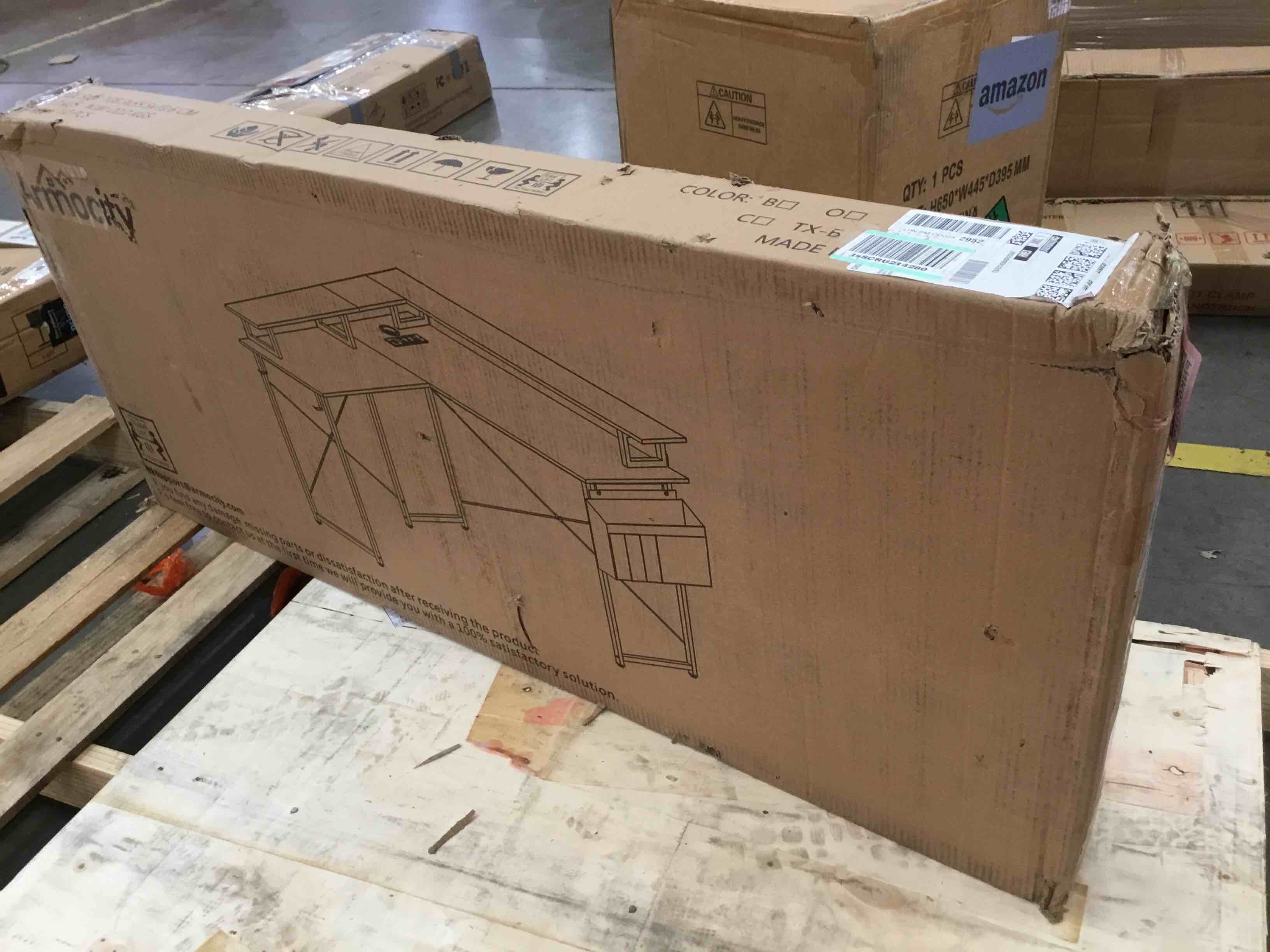 https://s3.amazonaws.com/lotting-images-prod/bidfta/PNK0303242_1726767703426.jpeg