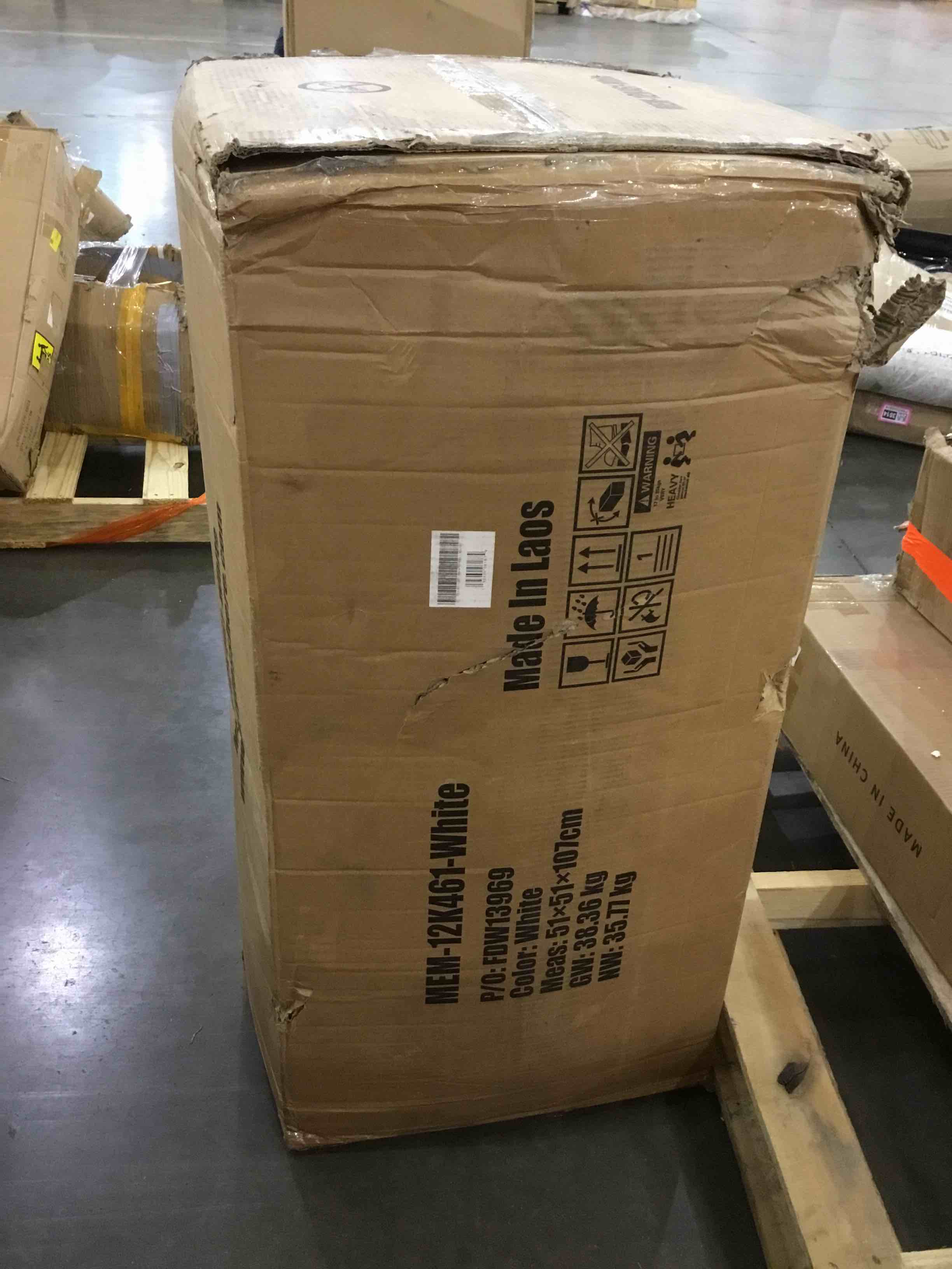 https://s3.amazonaws.com/lotting-images-prod/bidfta/PNK0303410_1726687234350.jpeg