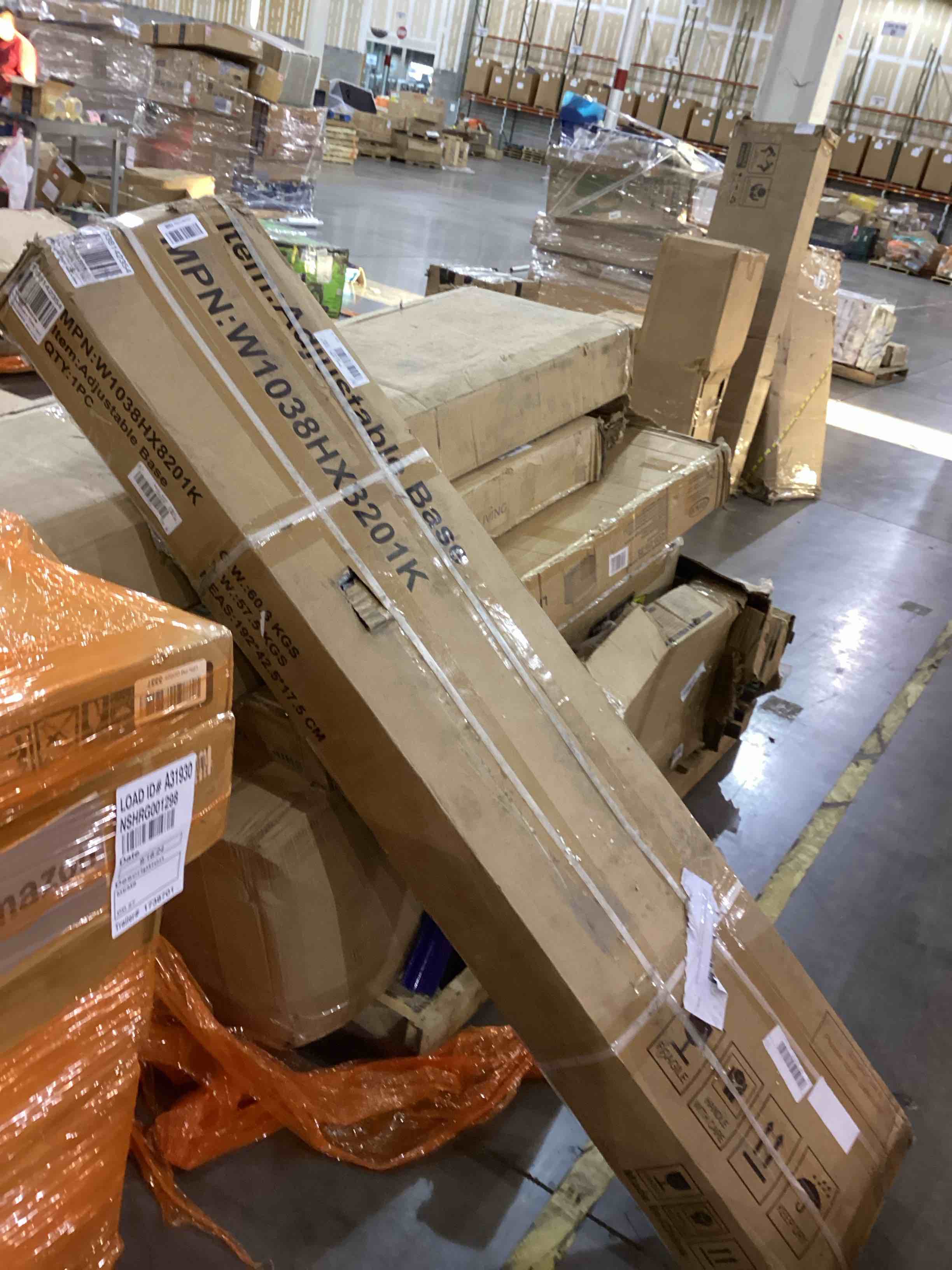 https://s3.amazonaws.com/lotting-images-prod/bidfta/PNK0303418_1726746913920.jpeg