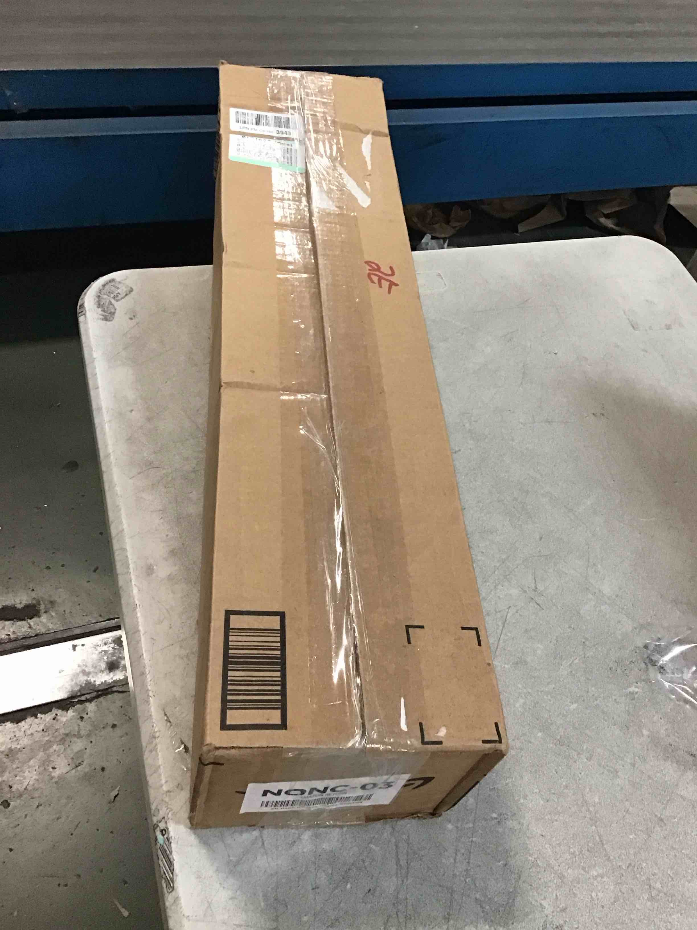 https://s3.amazonaws.com/lotting-images-prod/bidfta/PNK0306068_1727904604090.jpeg