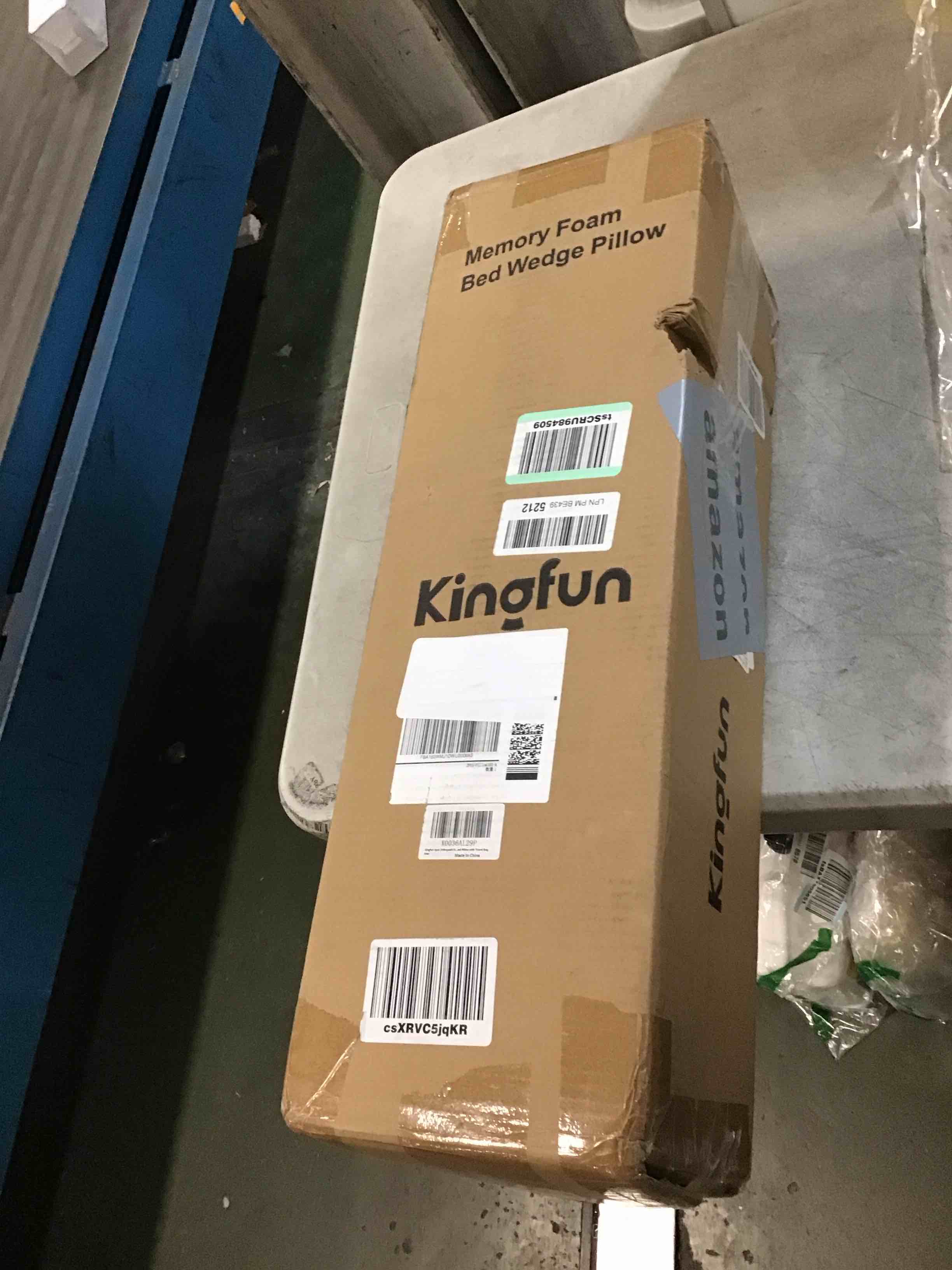 https://s3.amazonaws.com/lotting-images-prod/bidfta/PNK0306211_1727833448668.jpeg
