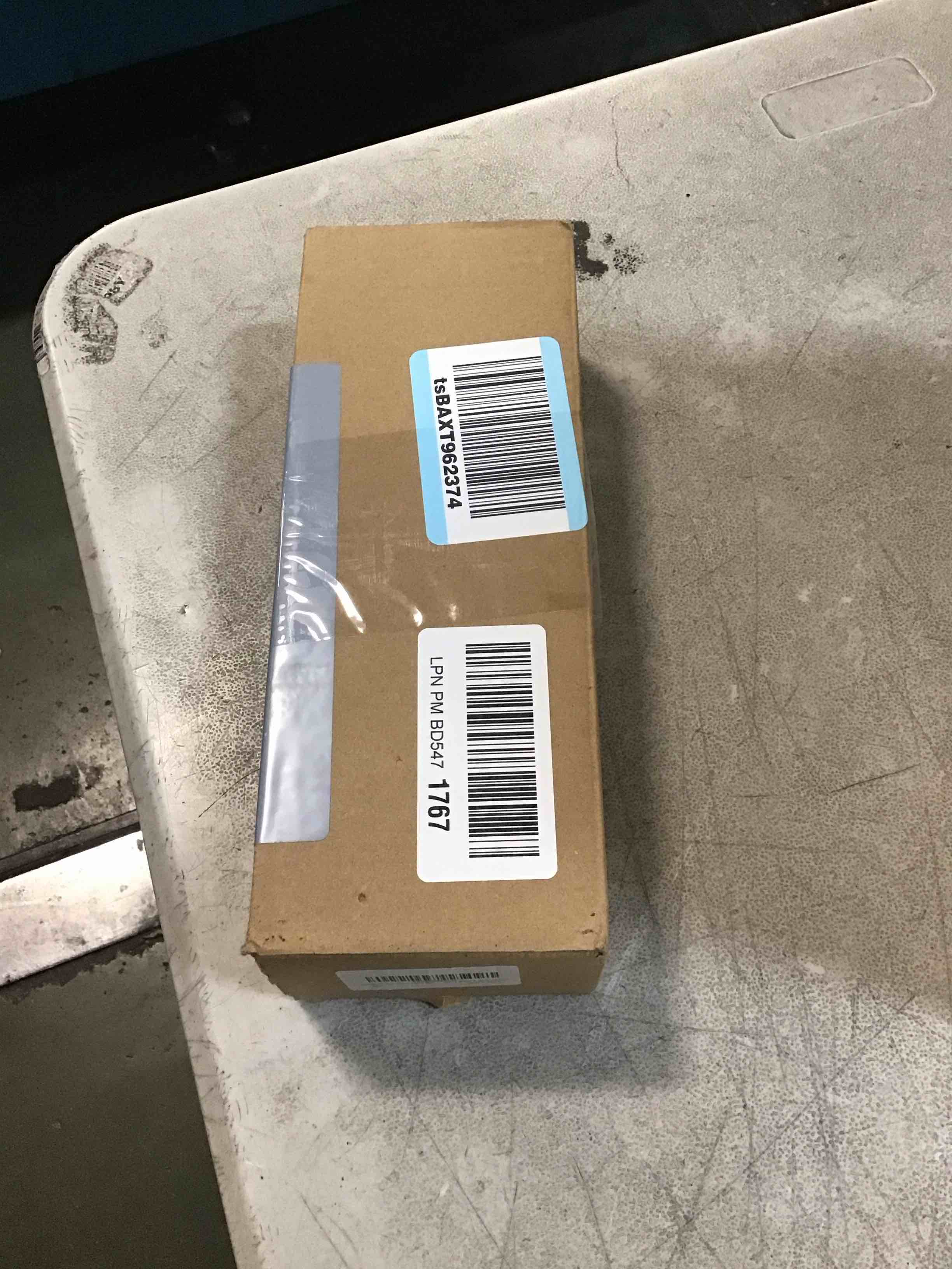 https://s3.amazonaws.com/lotting-images-prod/bidfta/PNK0306490_1727817419401.jpeg