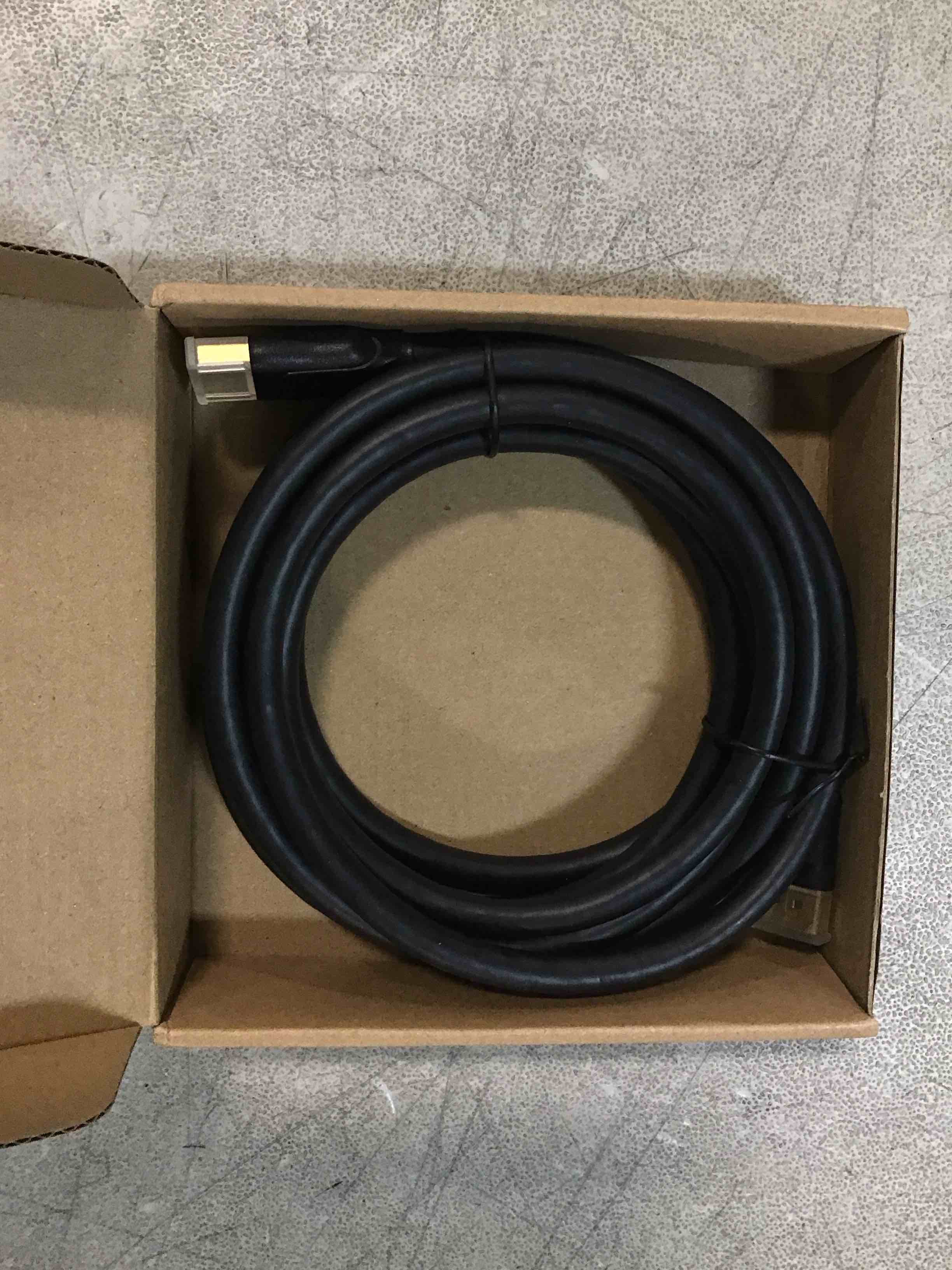 https://s3.amazonaws.com/lotting-images-prod/bidfta/PNK0306492_1727817201899.jpeg