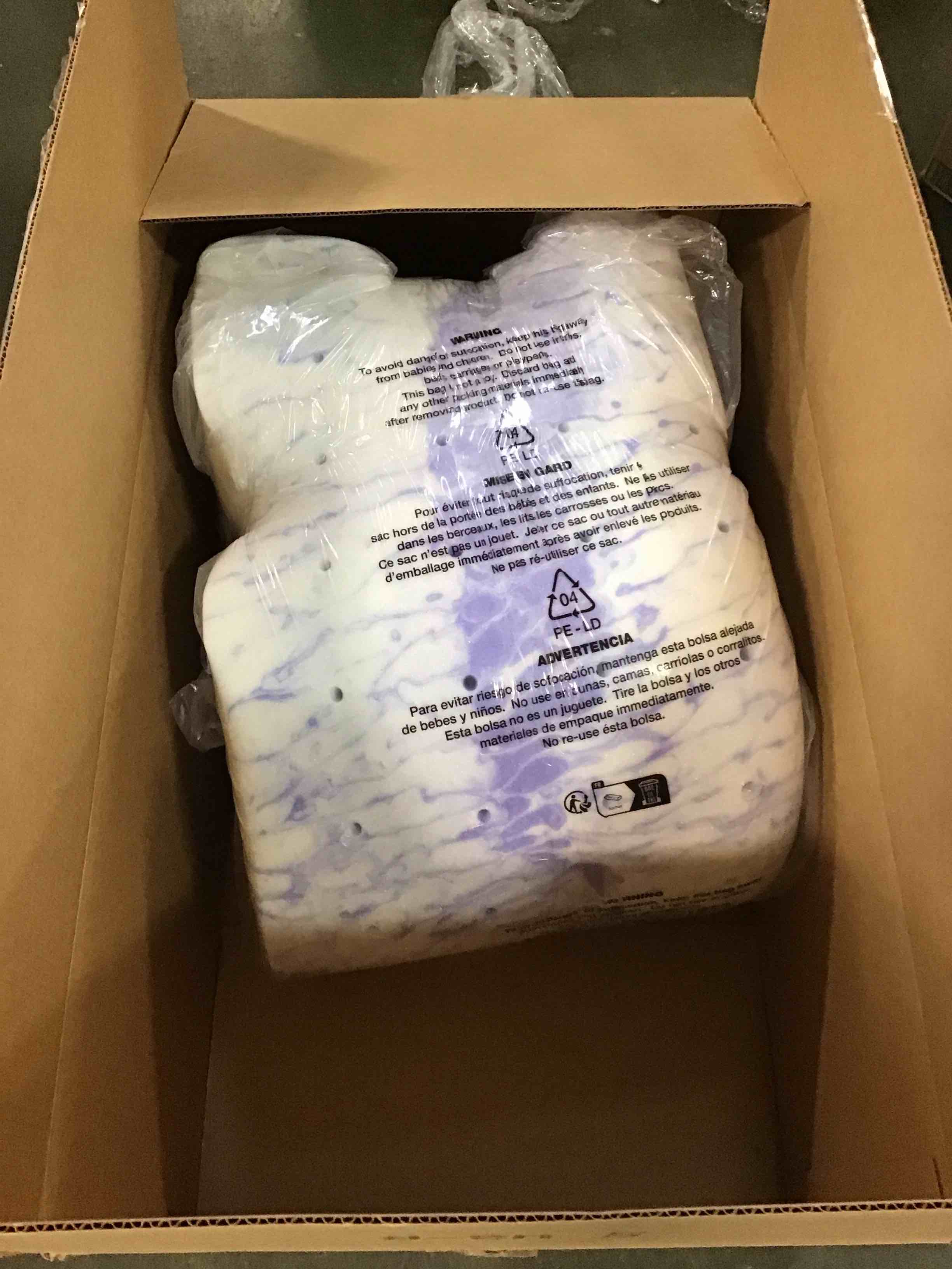 https://s3.amazonaws.com/lotting-images-prod/bidfta/PNK0306909_1727474209181.jpeg