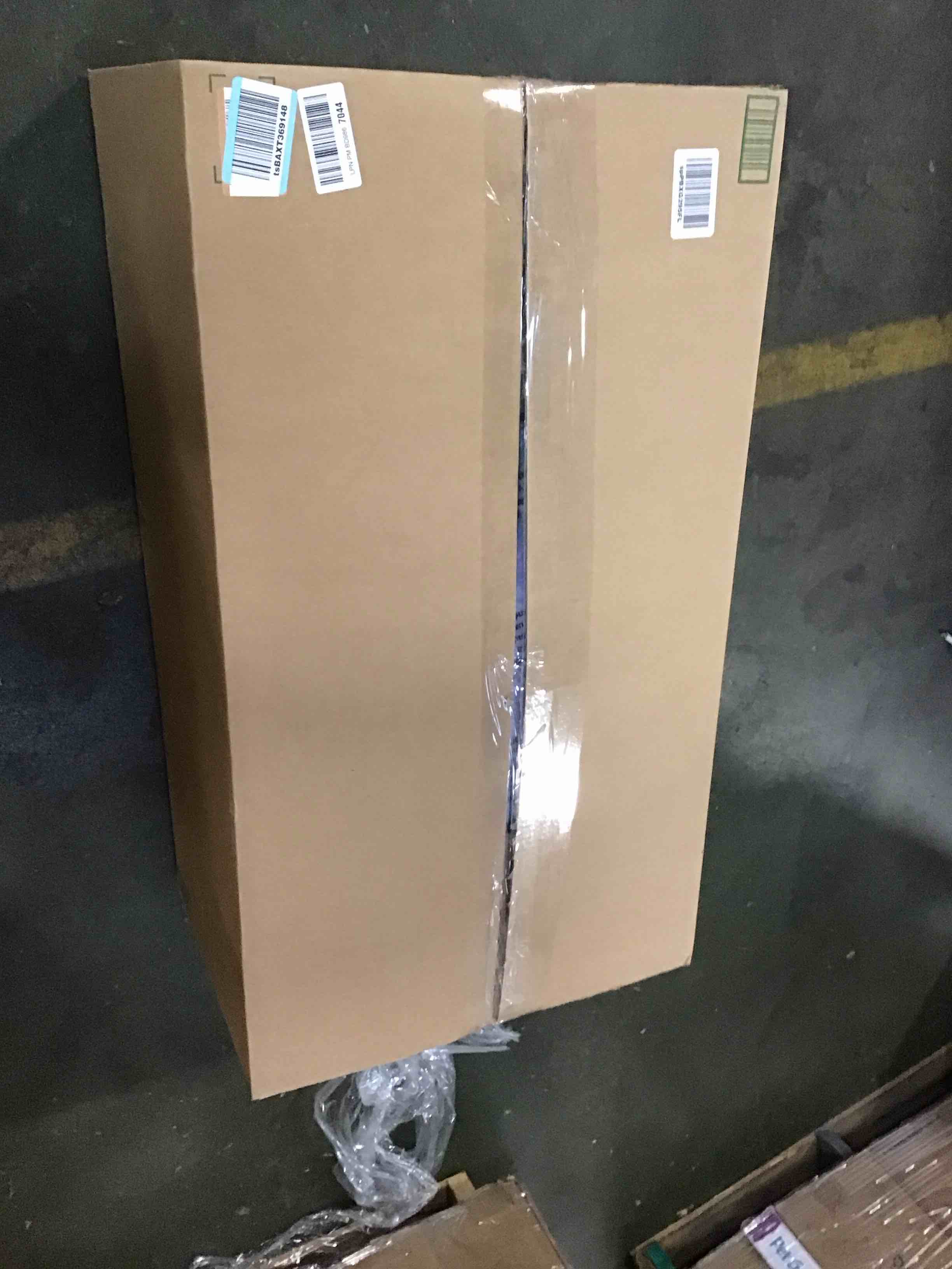https://s3.amazonaws.com/lotting-images-prod/bidfta/PNK0306909_1727474231859.jpeg