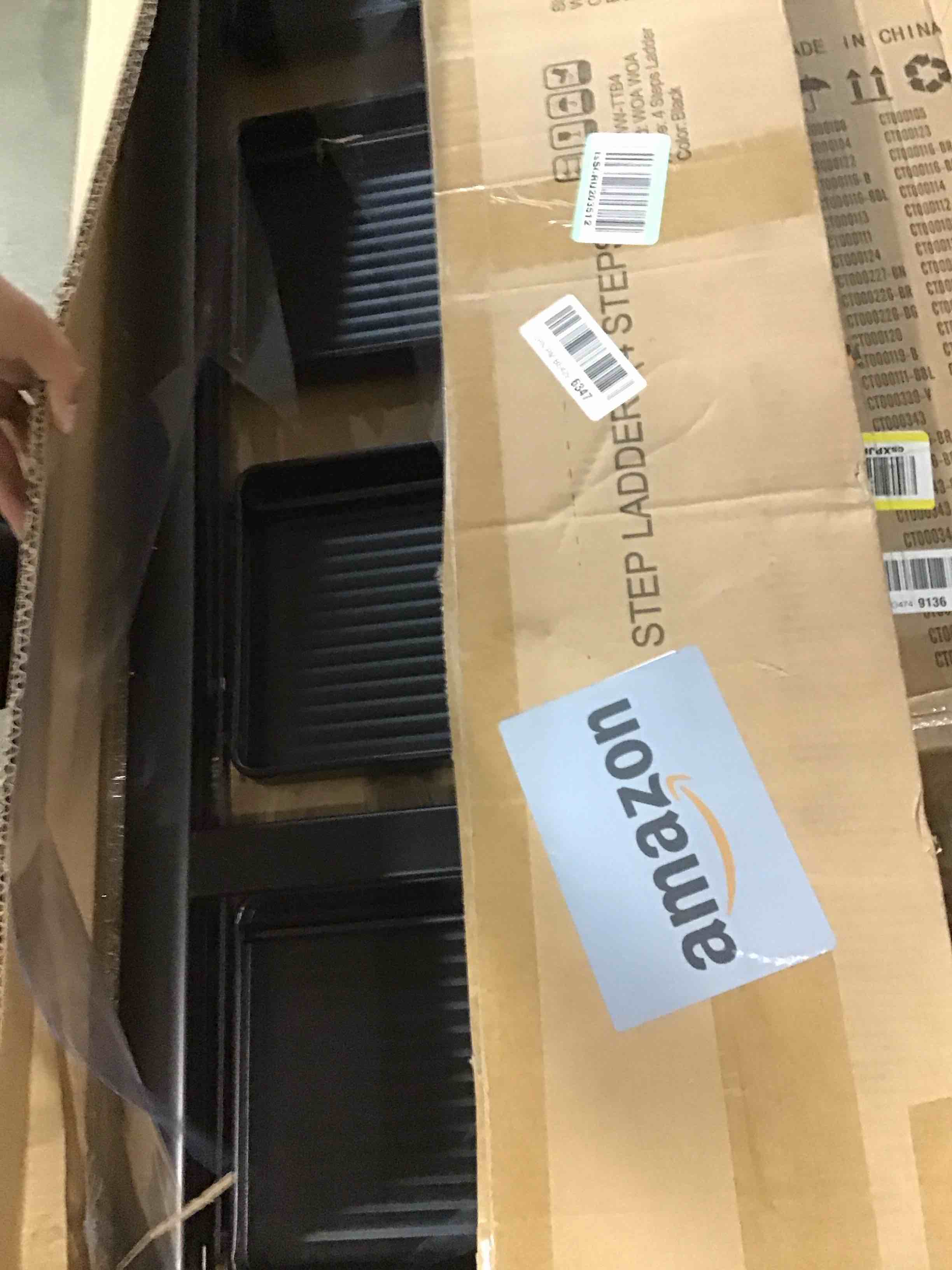 https://s3.amazonaws.com/lotting-images-prod/bidfta/PNK0307017_1727405309389.jpeg