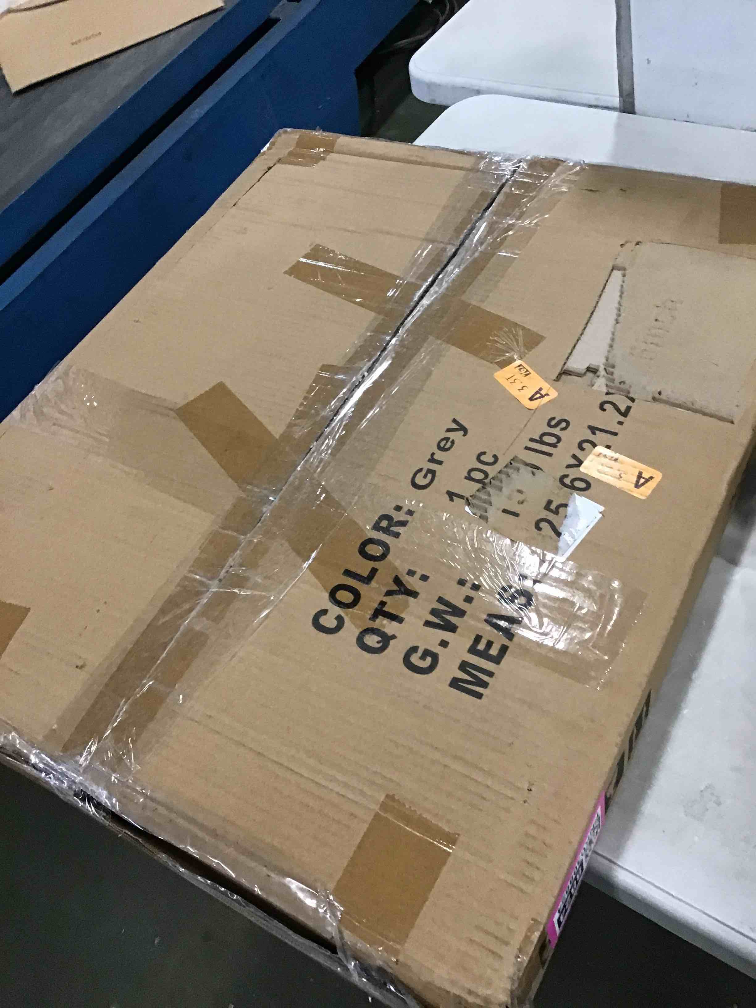 https://s3.amazonaws.com/lotting-images-prod/bidfta/PNK0308824_1727112001363.jpeg