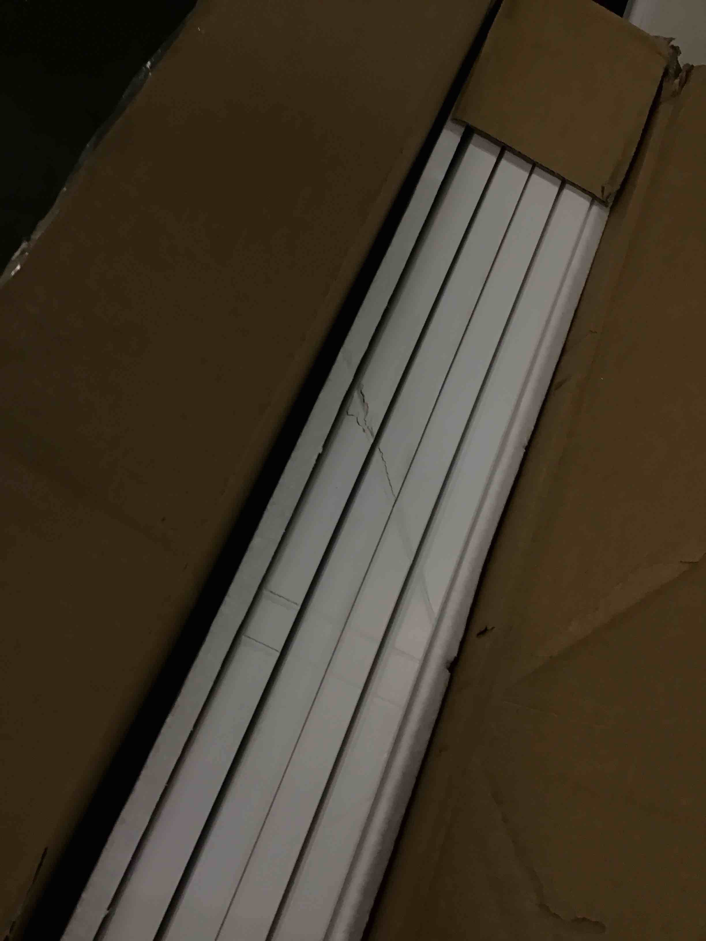 https://s3.amazonaws.com/lotting-images-prod/bidfta/PNK0309071_1727096323111.jpeg