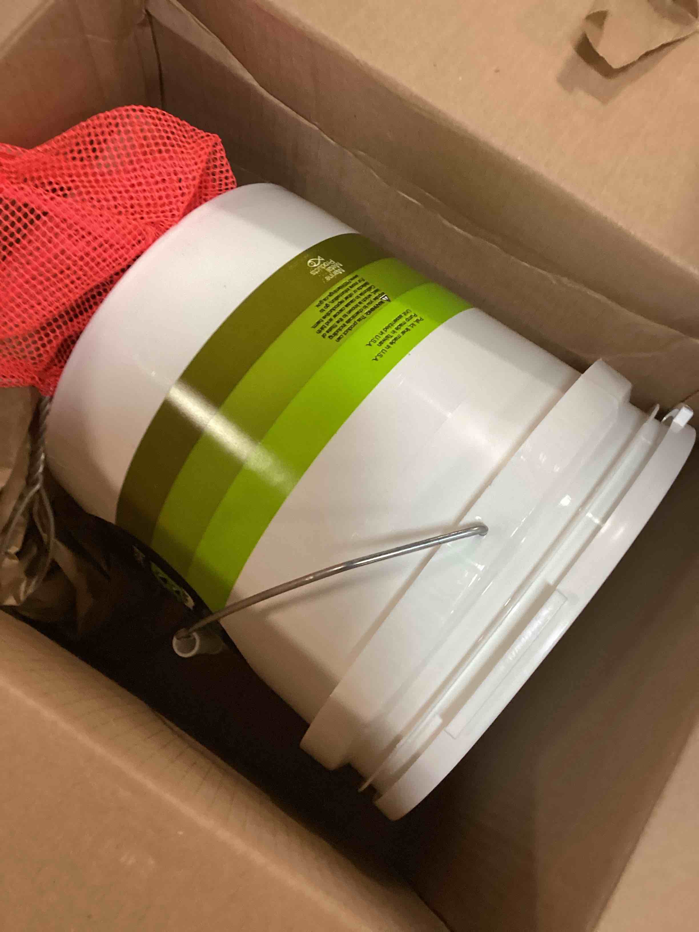 Marine Metal CB211 Cool Bubbles Insulated, Aerated Live Bait Container