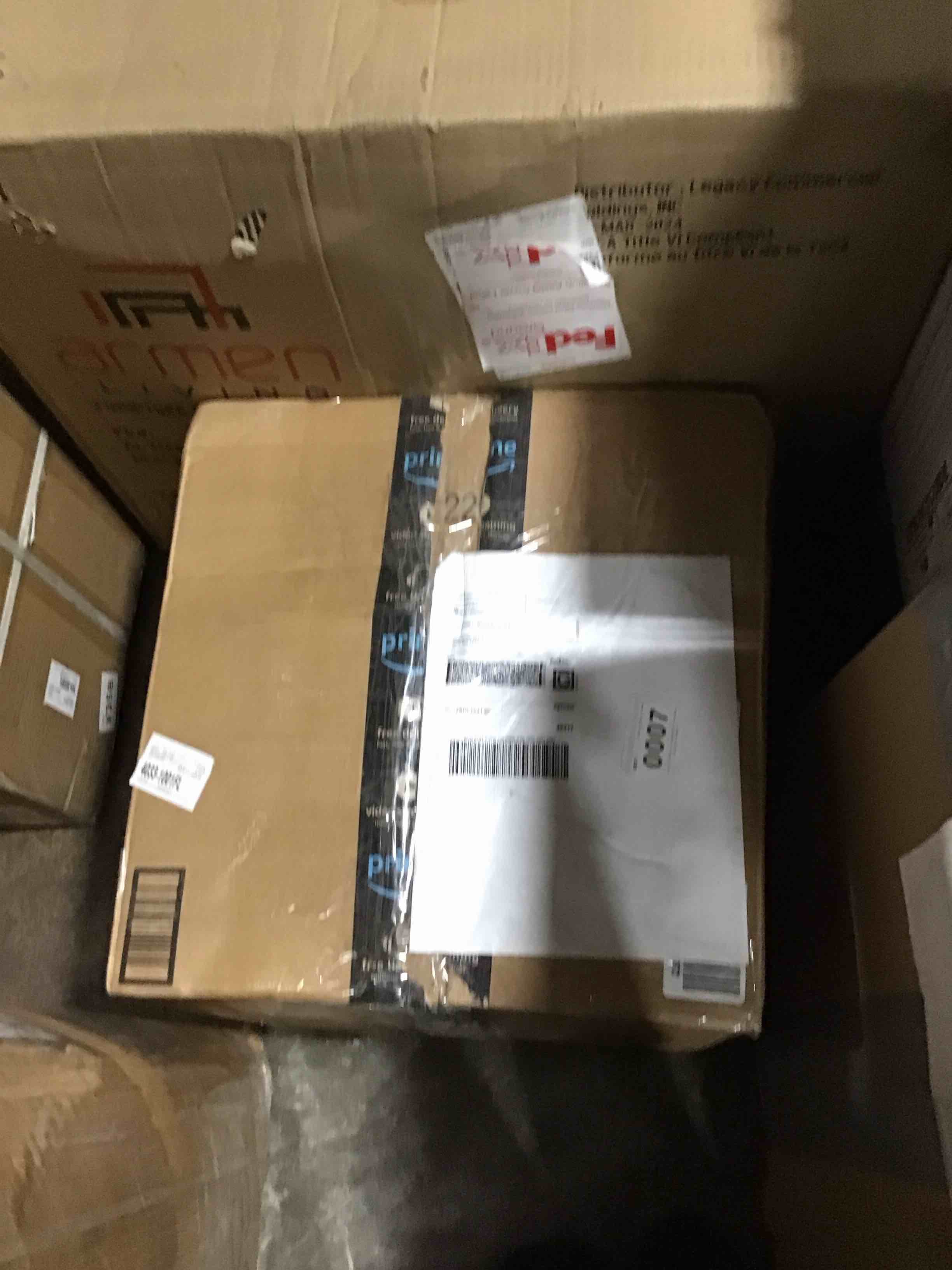 https://s3.amazonaws.com/lotting-images-prod/bidfta/PNK0313913_1733858719102.jpeg