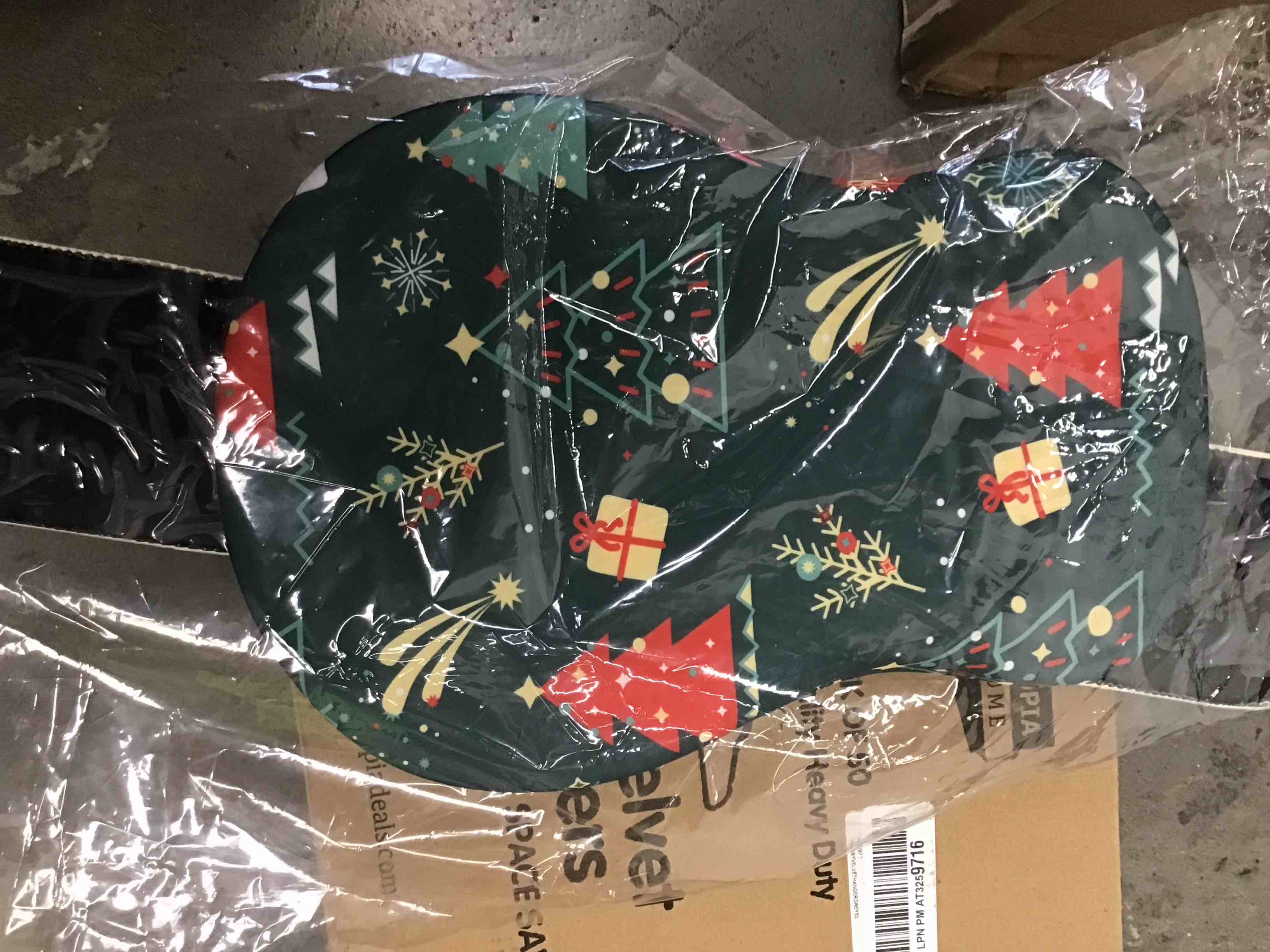 https://s3.amazonaws.com/lotting-images-prod/bidfta/PNK0316062_1753281404592.jpeg