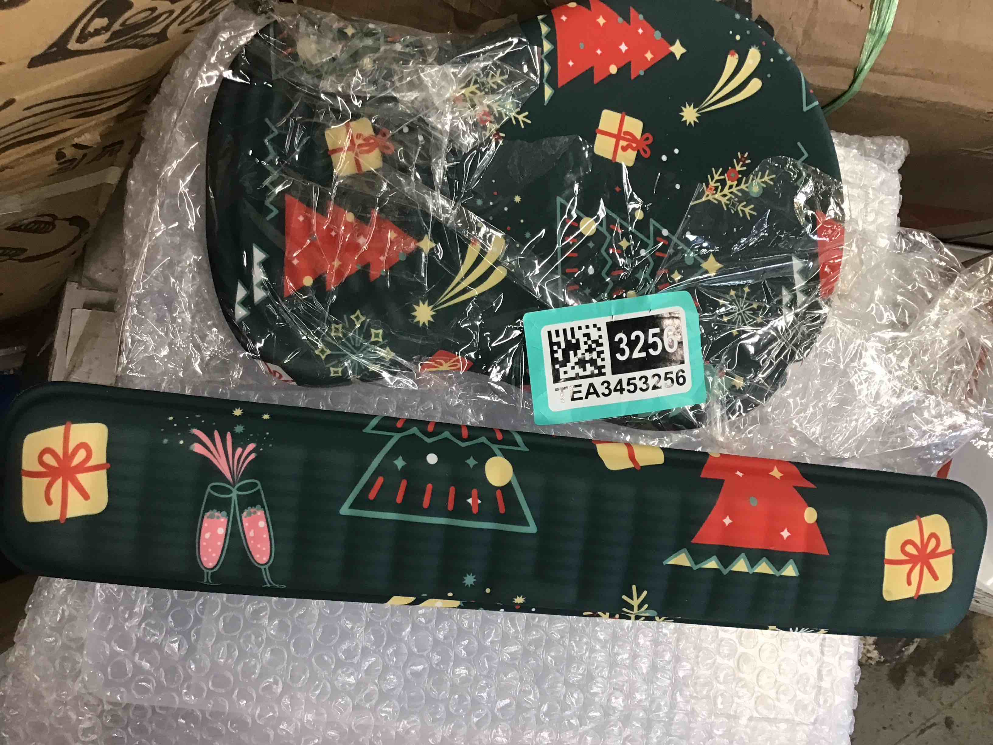 https://s3.amazonaws.com/lotting-images-prod/bidfta/PNK0316068_1753280674746.jpeg