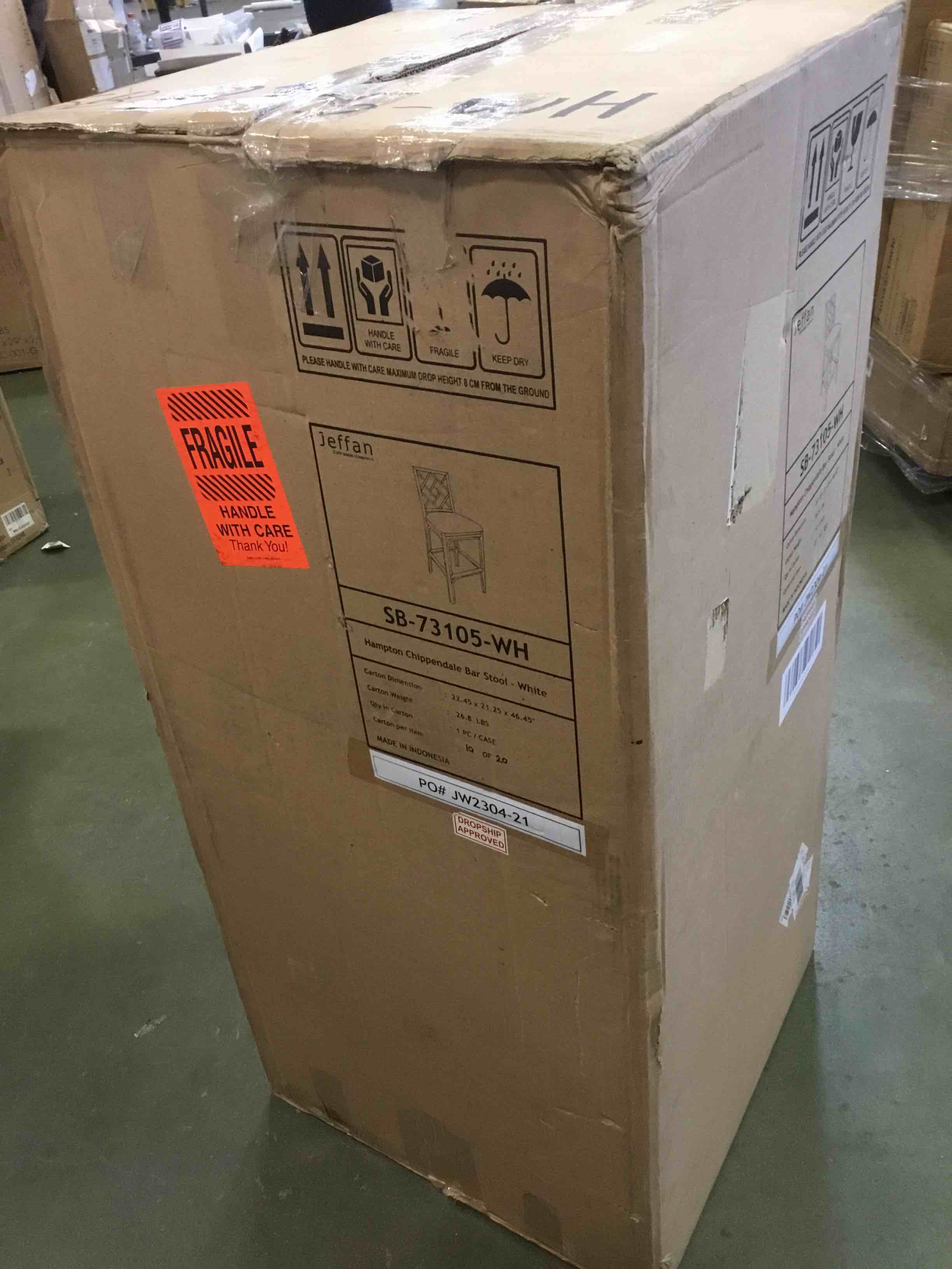 https://s3.amazonaws.com/lotting-images-prod/bidfta/PNK0320099_1728674948112.jpeg