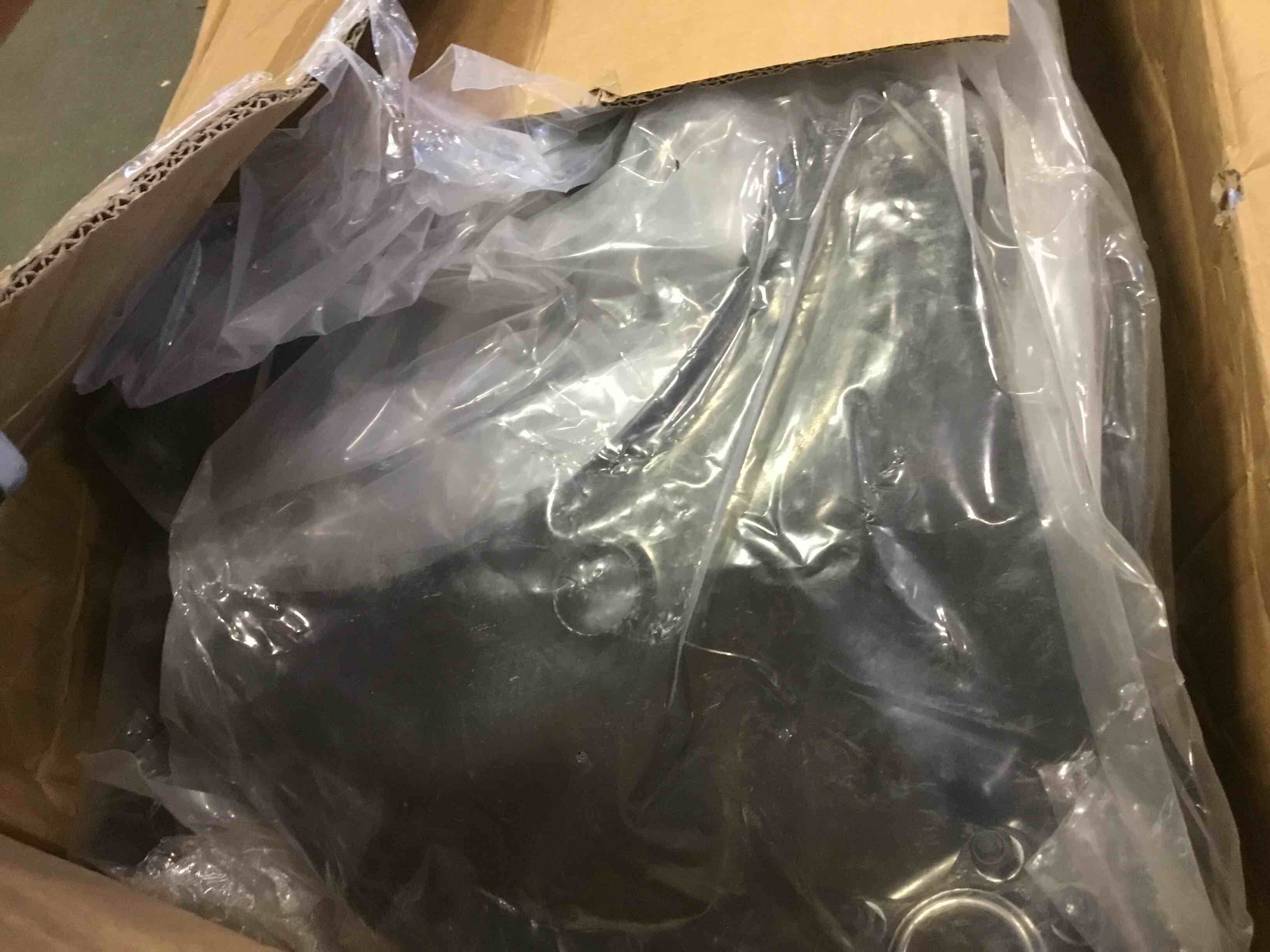 https://s3.amazonaws.com/lotting-images-prod/bidfta/PNK0320669_1728331058156.jpeg