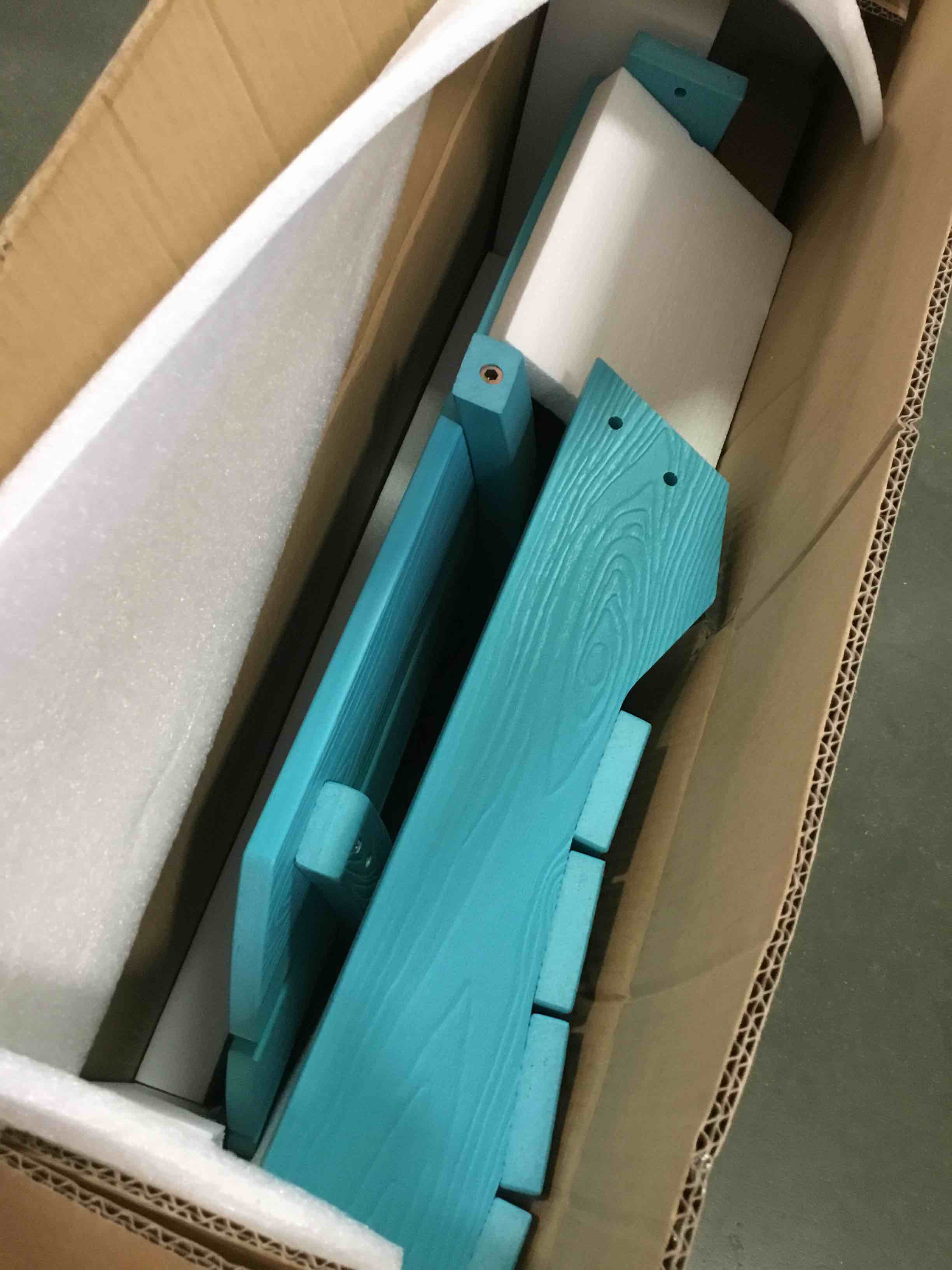 https://s3.amazonaws.com/lotting-images-prod/bidfta/PNK0320876_1728308314417.jpeg
