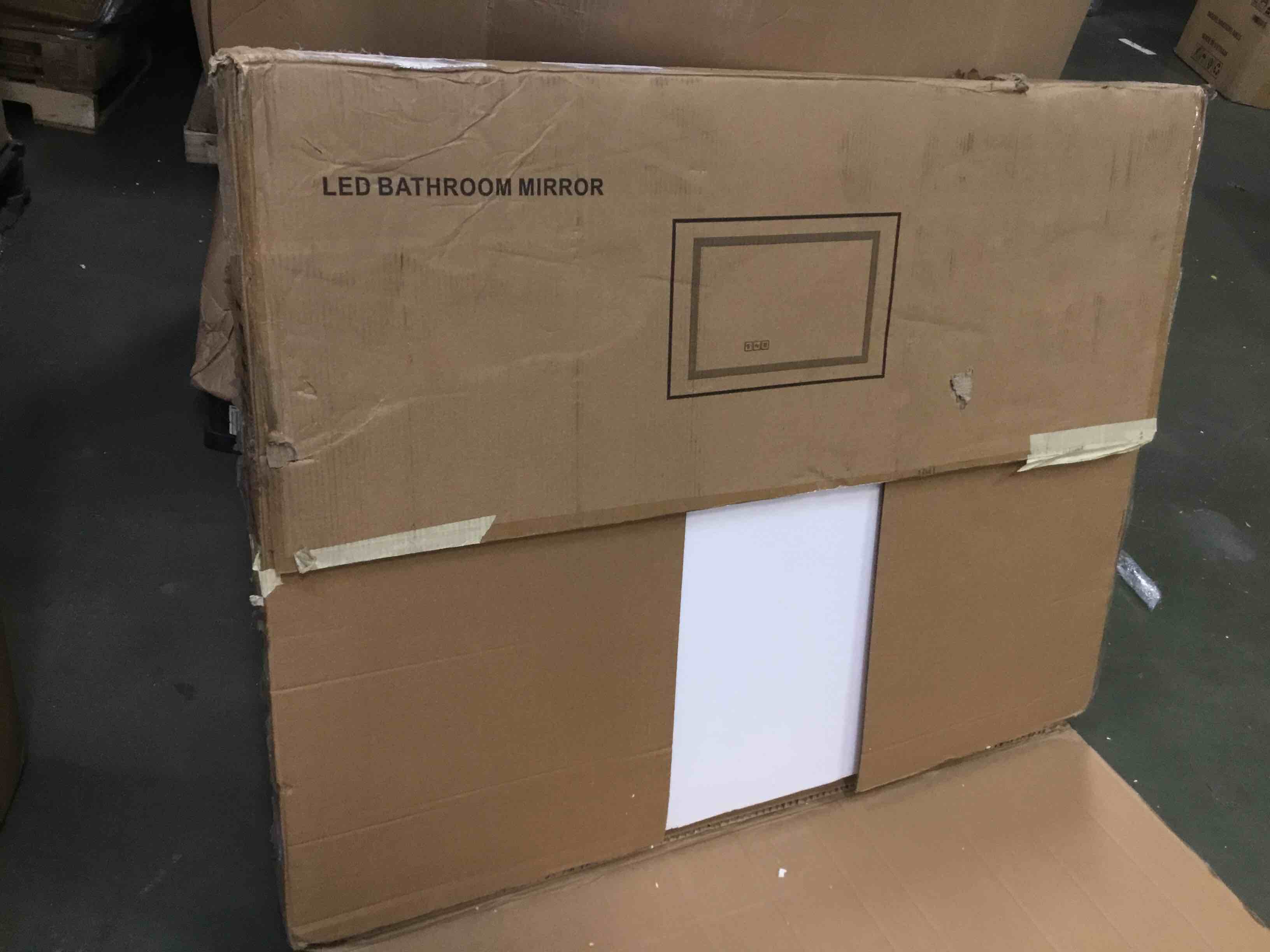 https://s3.amazonaws.com/lotting-images-prod/bidfta/PNK0320889_1728305798544.jpeg