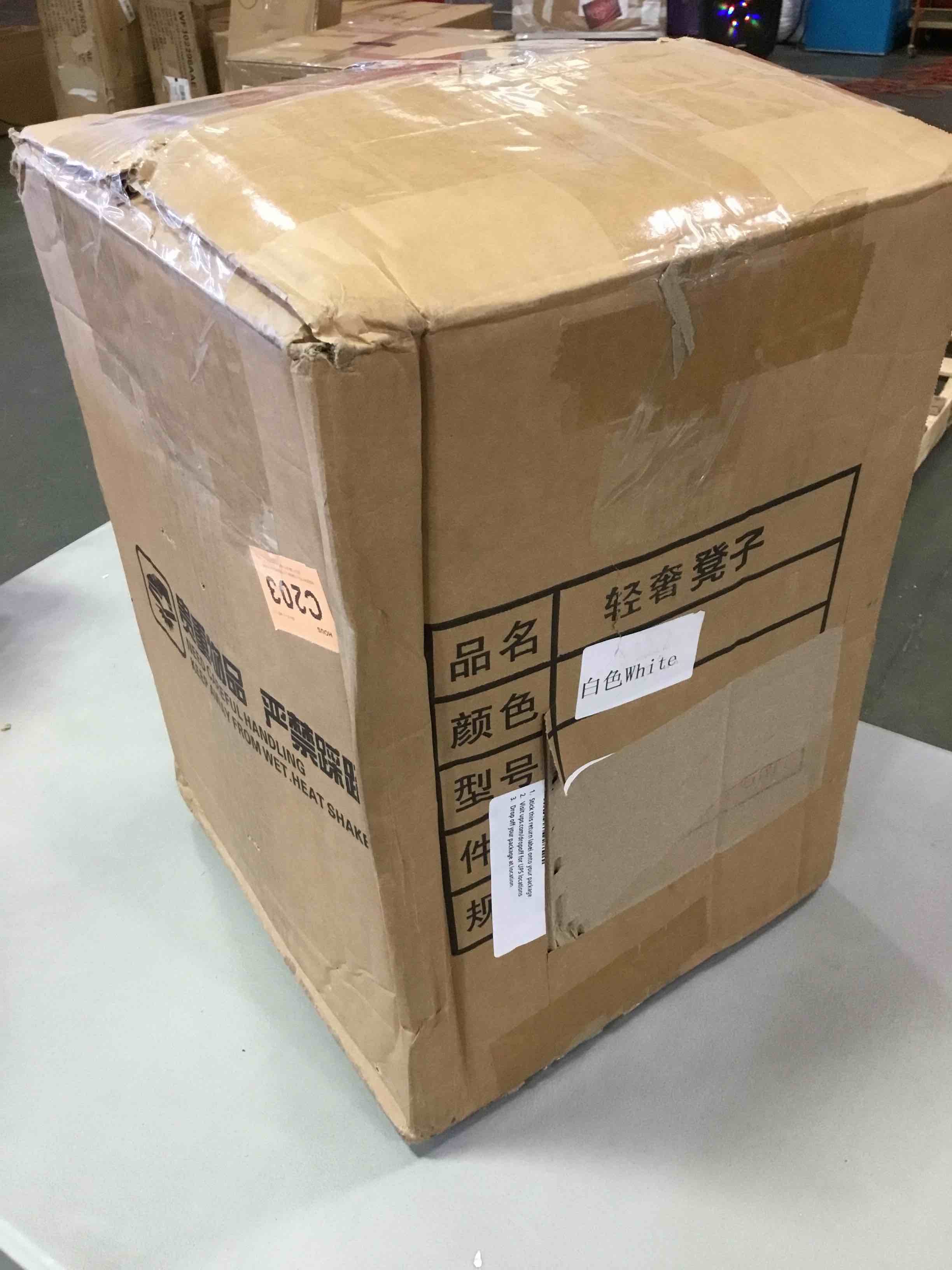 https://s3.amazonaws.com/lotting-images-prod/bidfta/PNK0321555_1727963015794.jpeg
