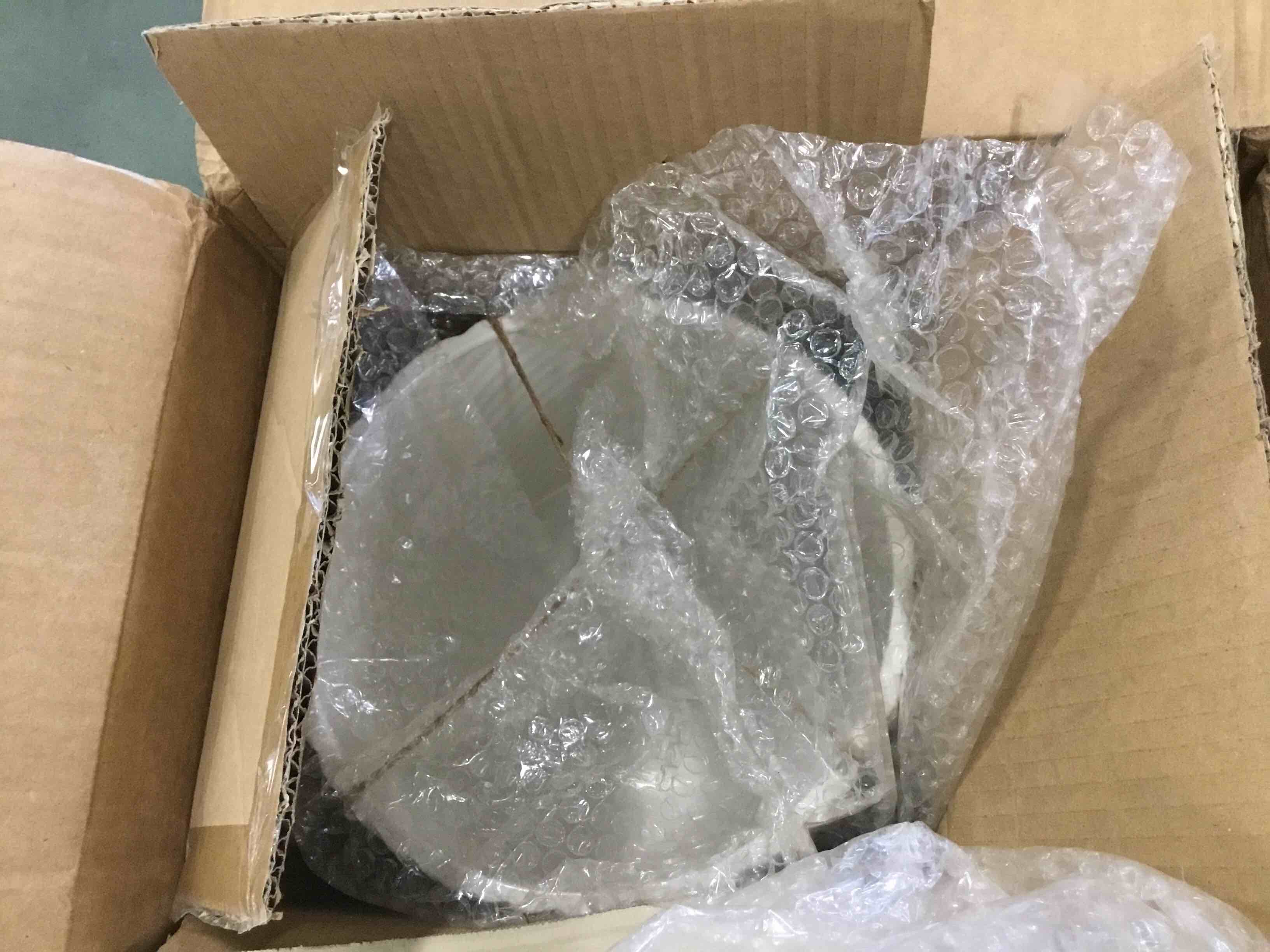 https://s3.amazonaws.com/lotting-images-prod/bidfta/PNK0323109_1729188247268.jpeg