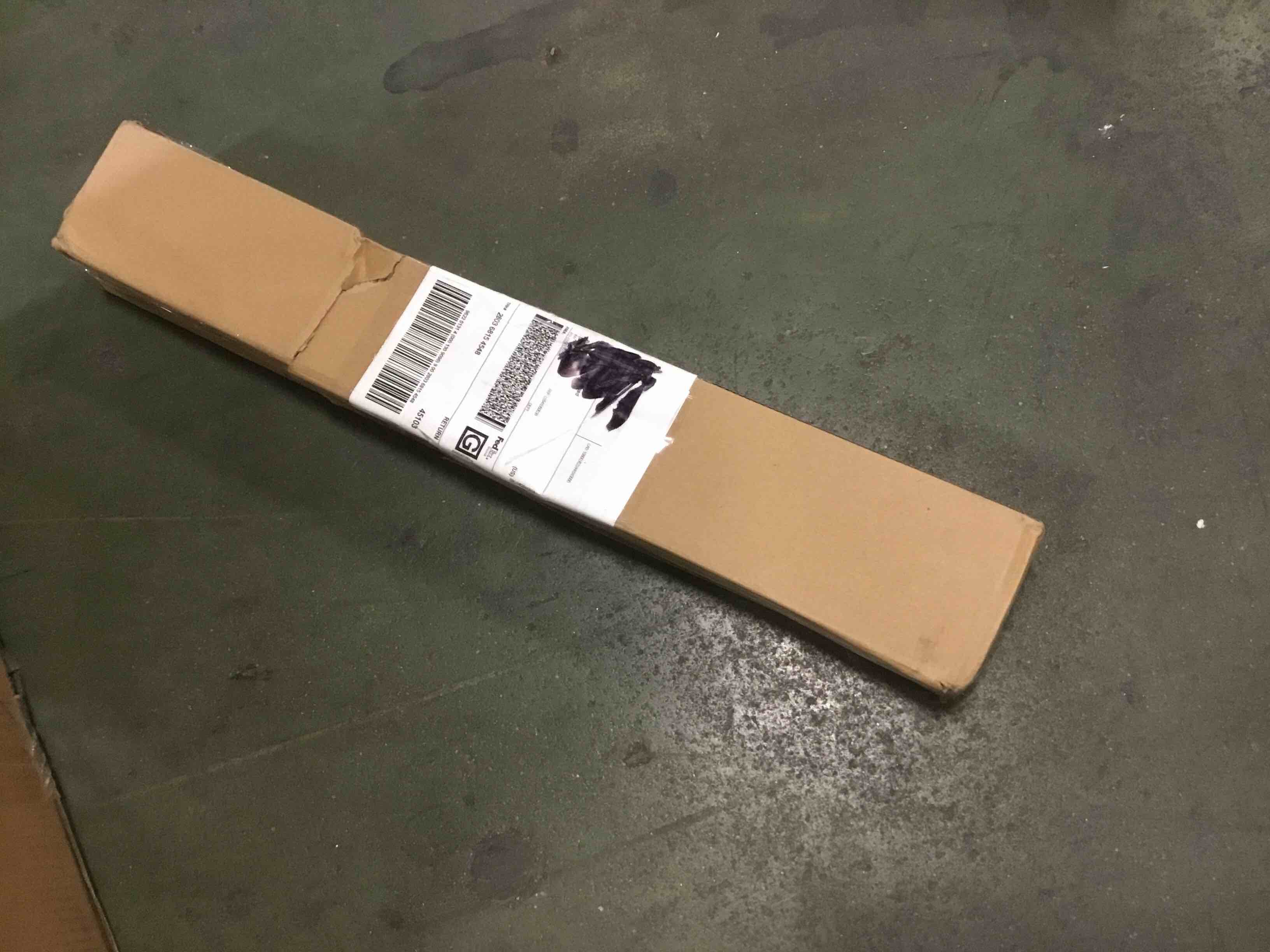 https://s3.amazonaws.com/lotting-images-prod/bidfta/PNK0323151_1729182694419.jpeg