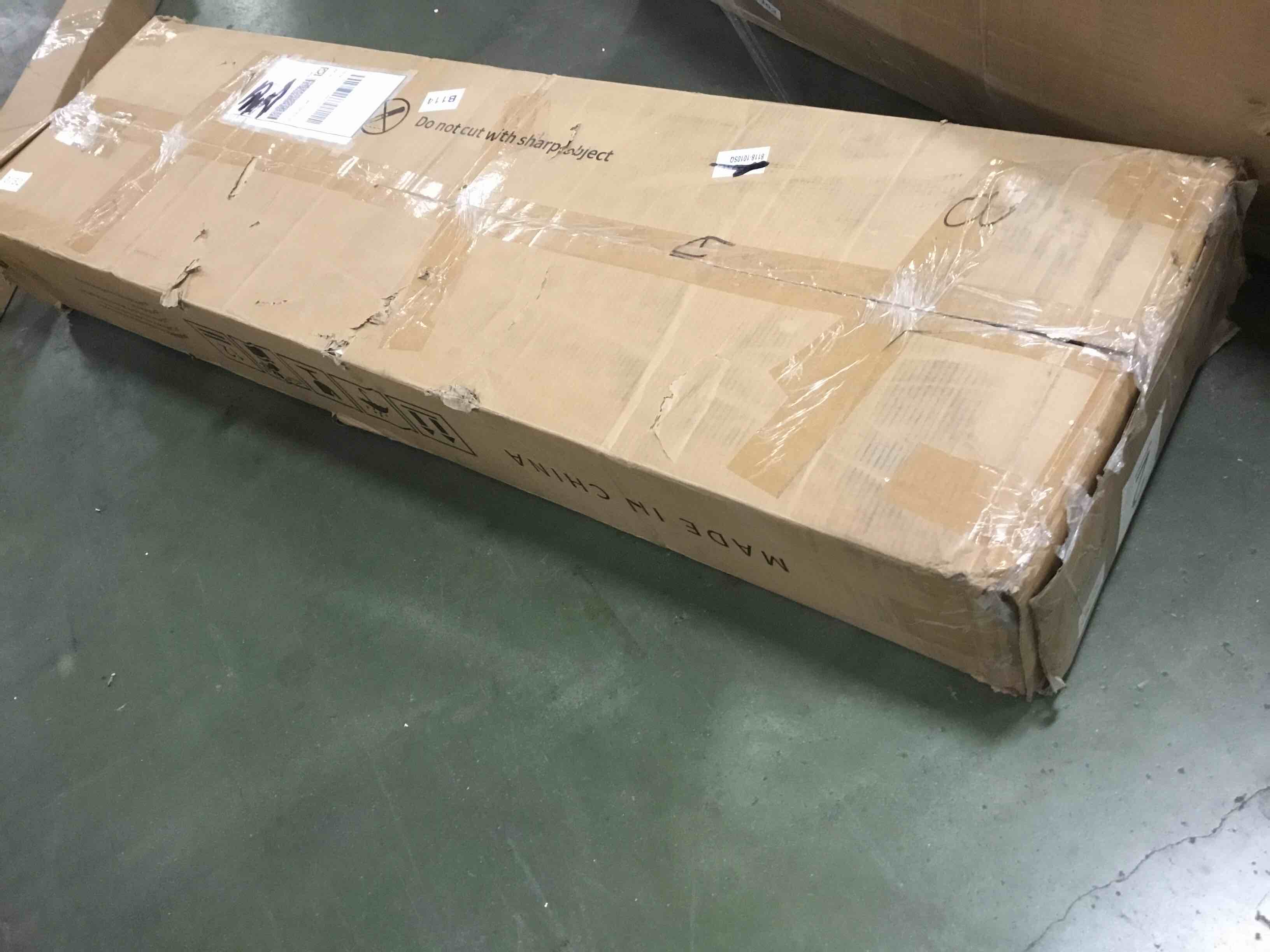 https://s3.amazonaws.com/lotting-images-prod/bidfta/PNK0323460_1729078369623.jpeg
